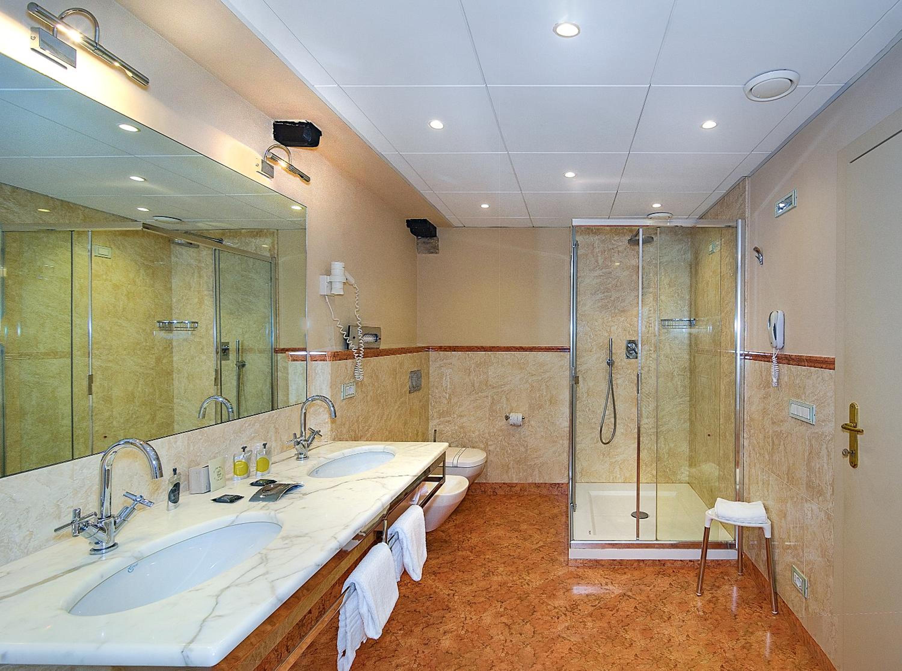 Junior Suite - Photo 10
