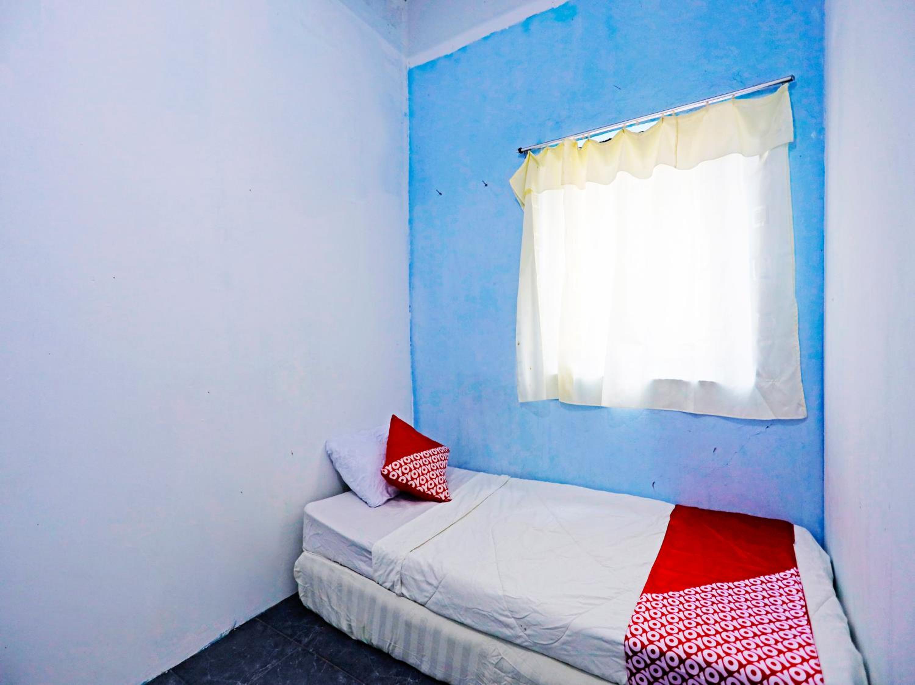 Small Single Room