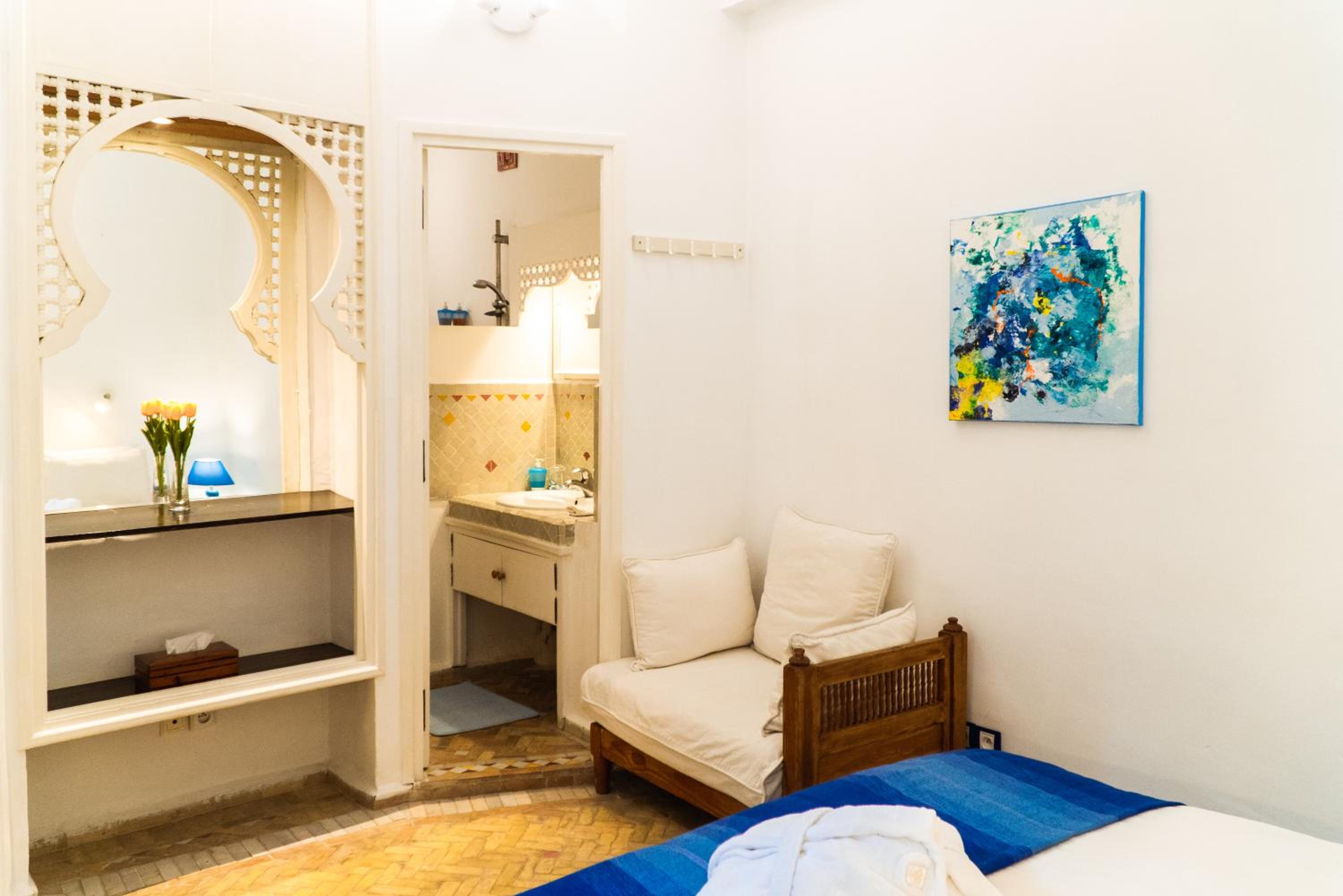 Standard Double or Twin Room - Photo 13