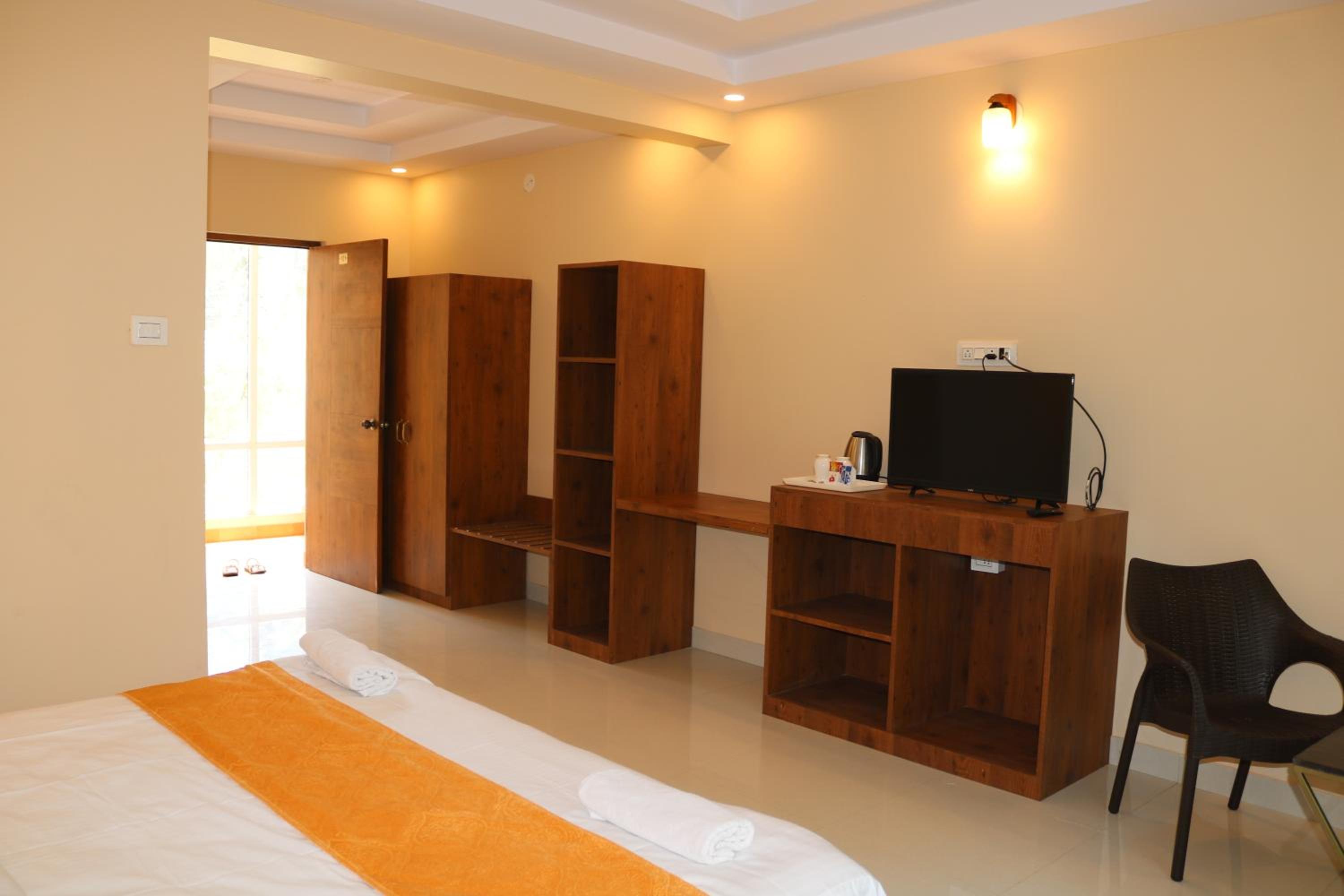 Deluxe Double Room - Photo 5