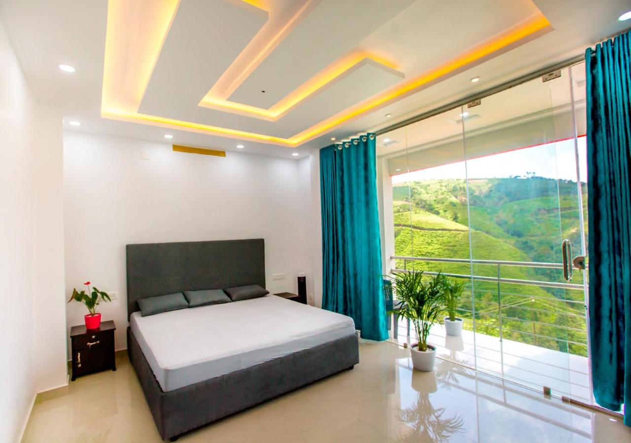 Deluxe Double Room with Balcony photo 2