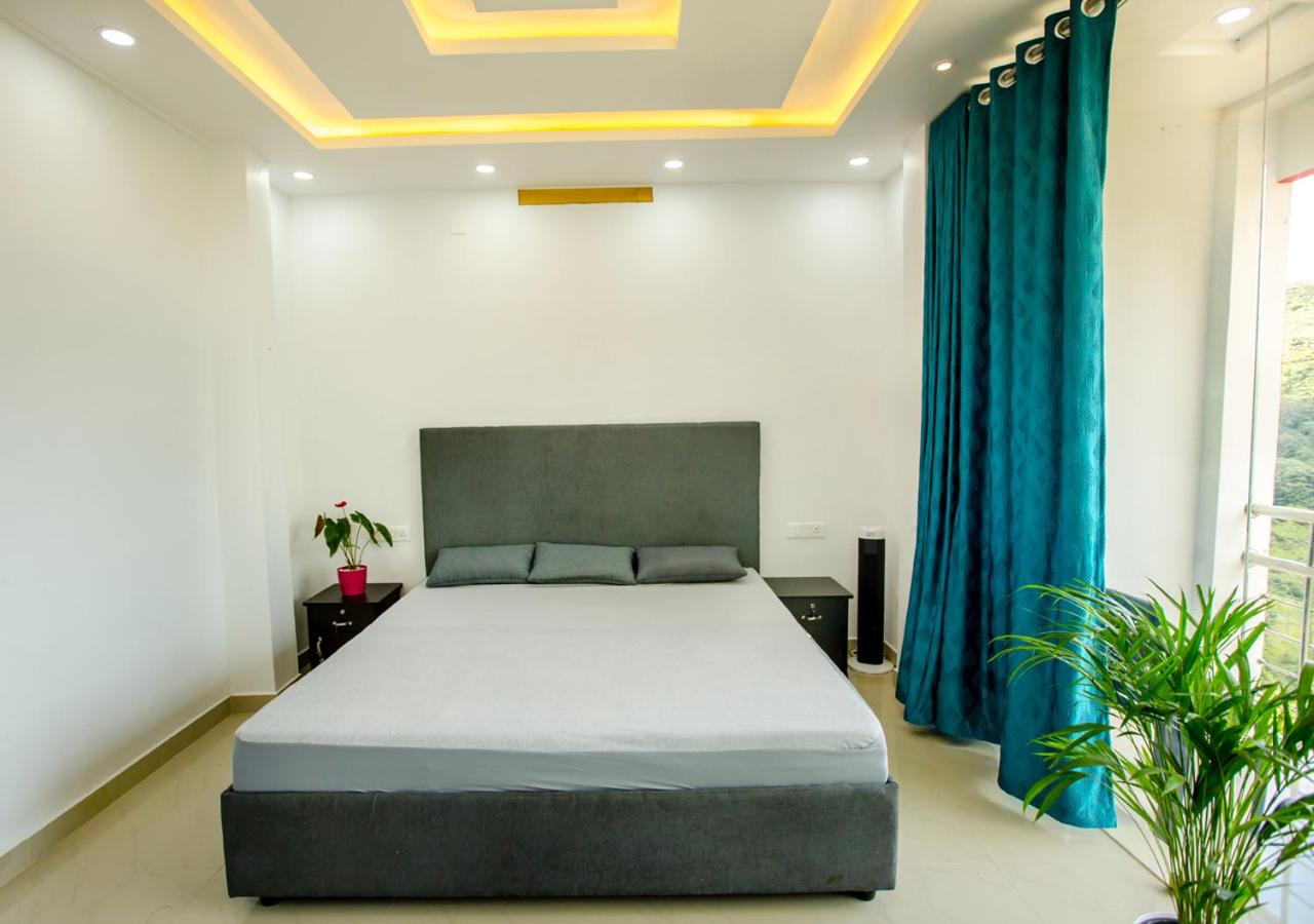 Deluxe Double Room with Balcony photo 1