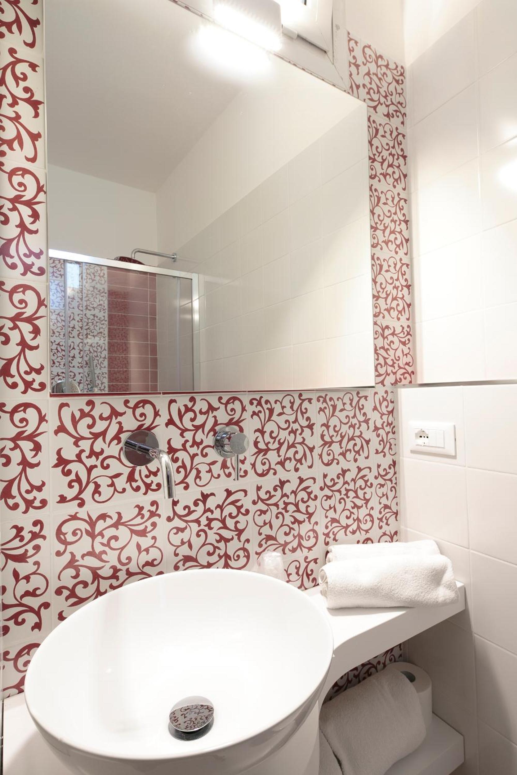 Classic Triple Room - Photo 3