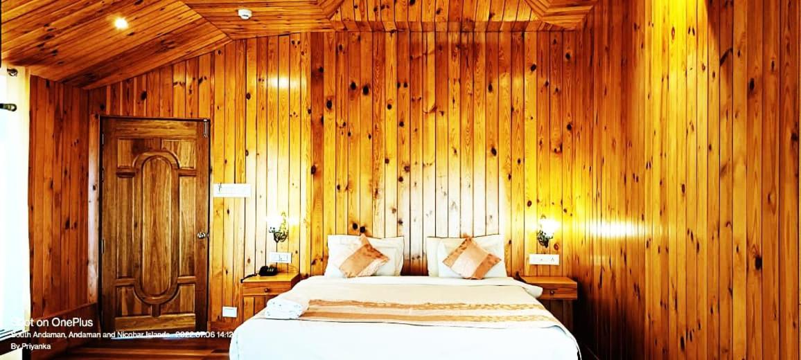 Deluxe King Room photo 3