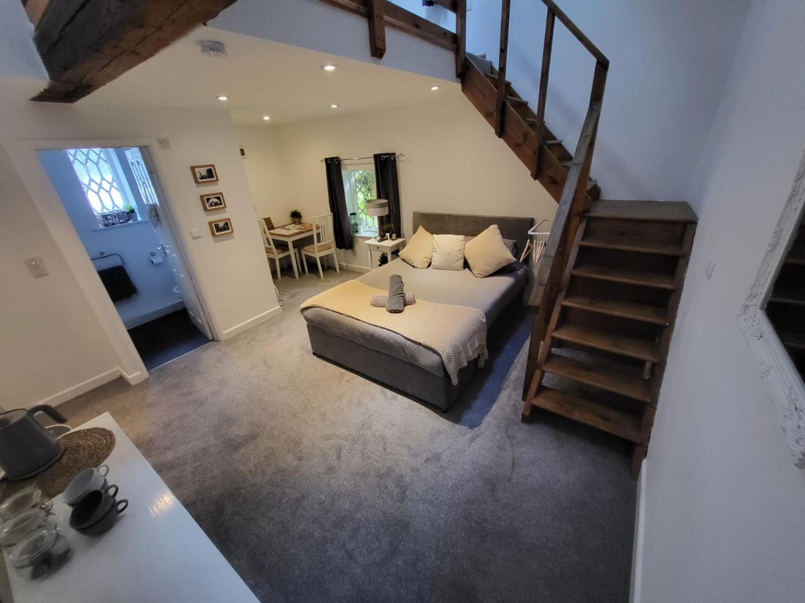 Apartment - Split Level photo 1