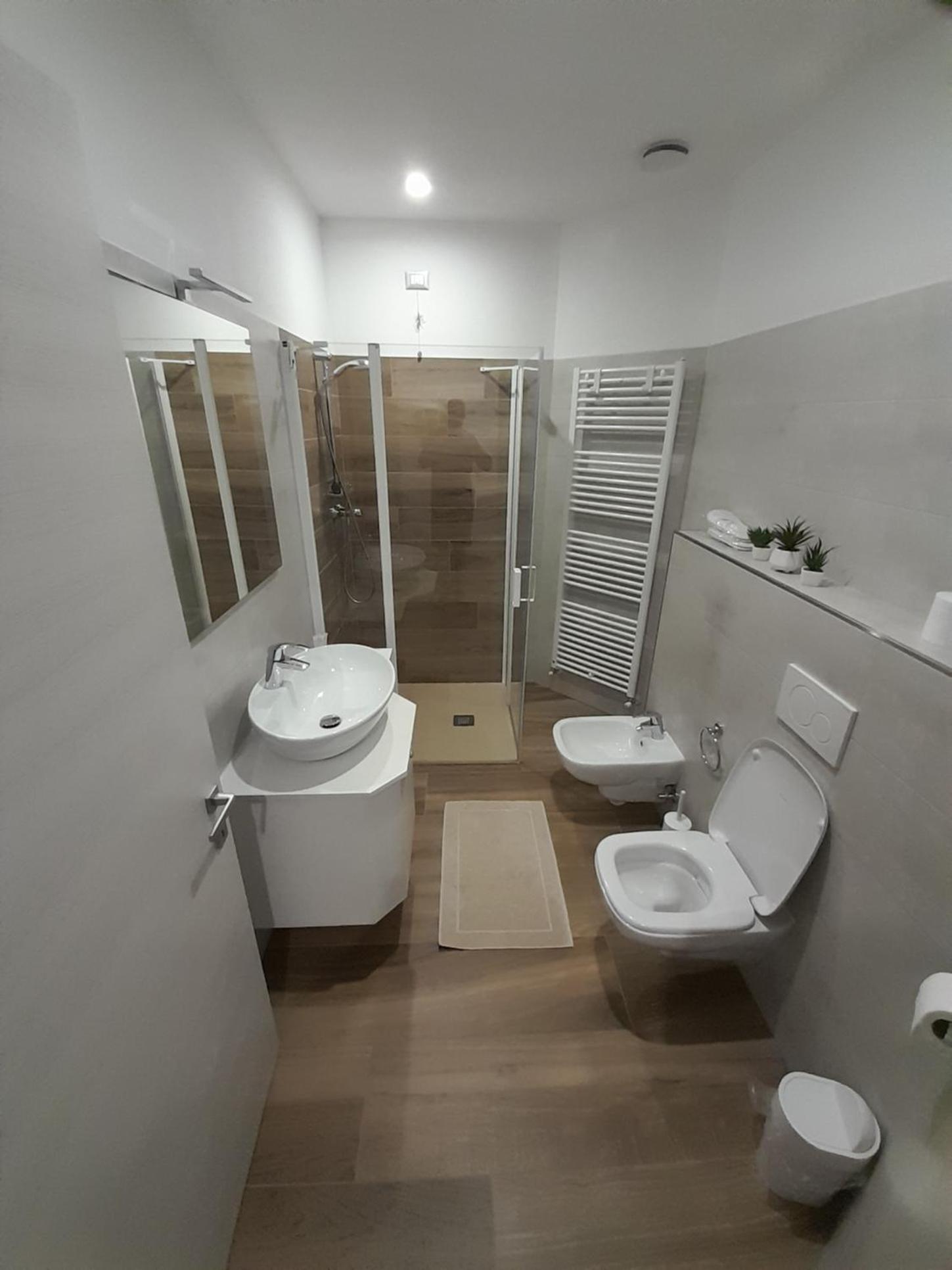 Double or Twin Room - Photo 2