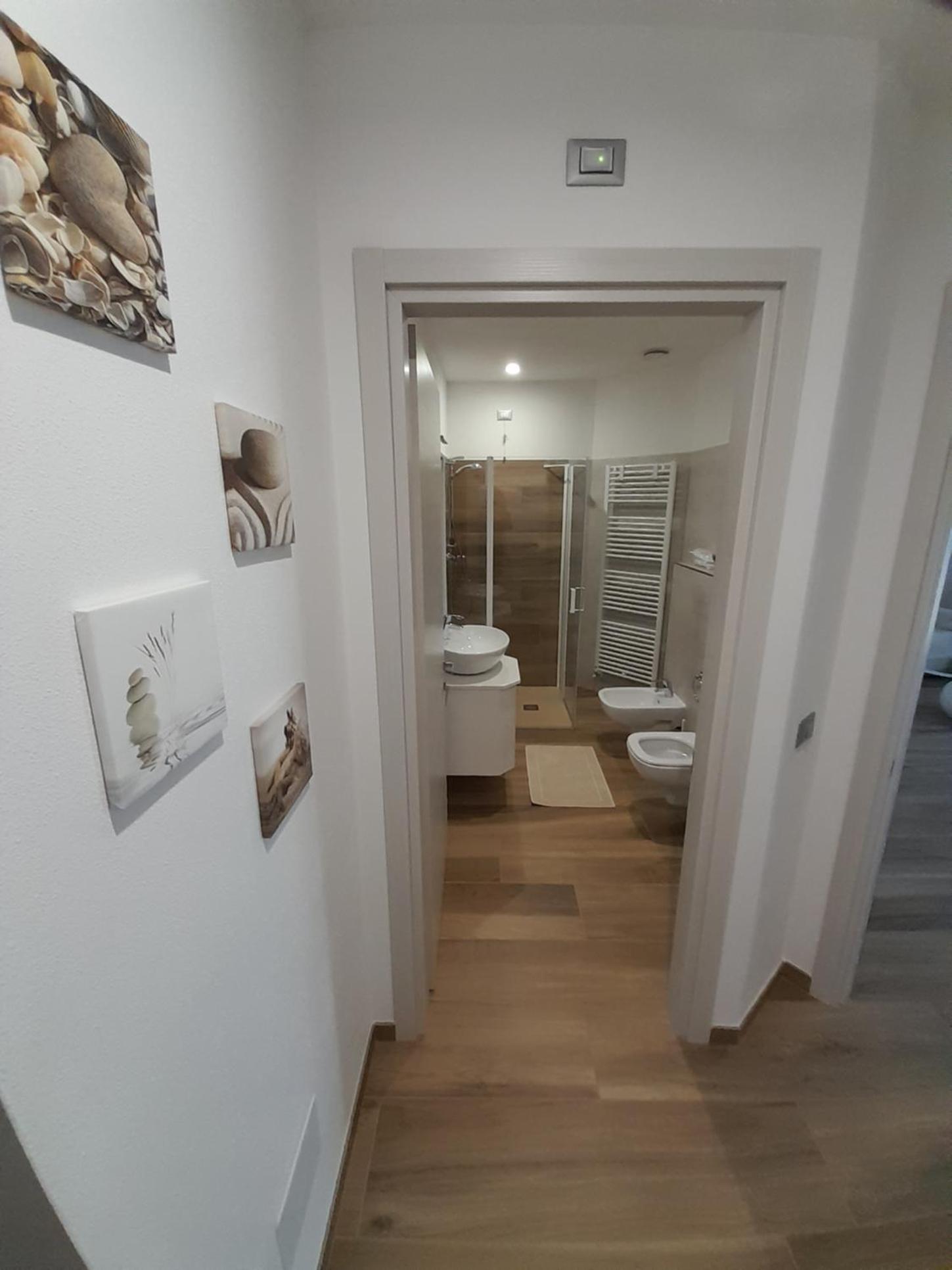 Double or Twin Room - Photo 7