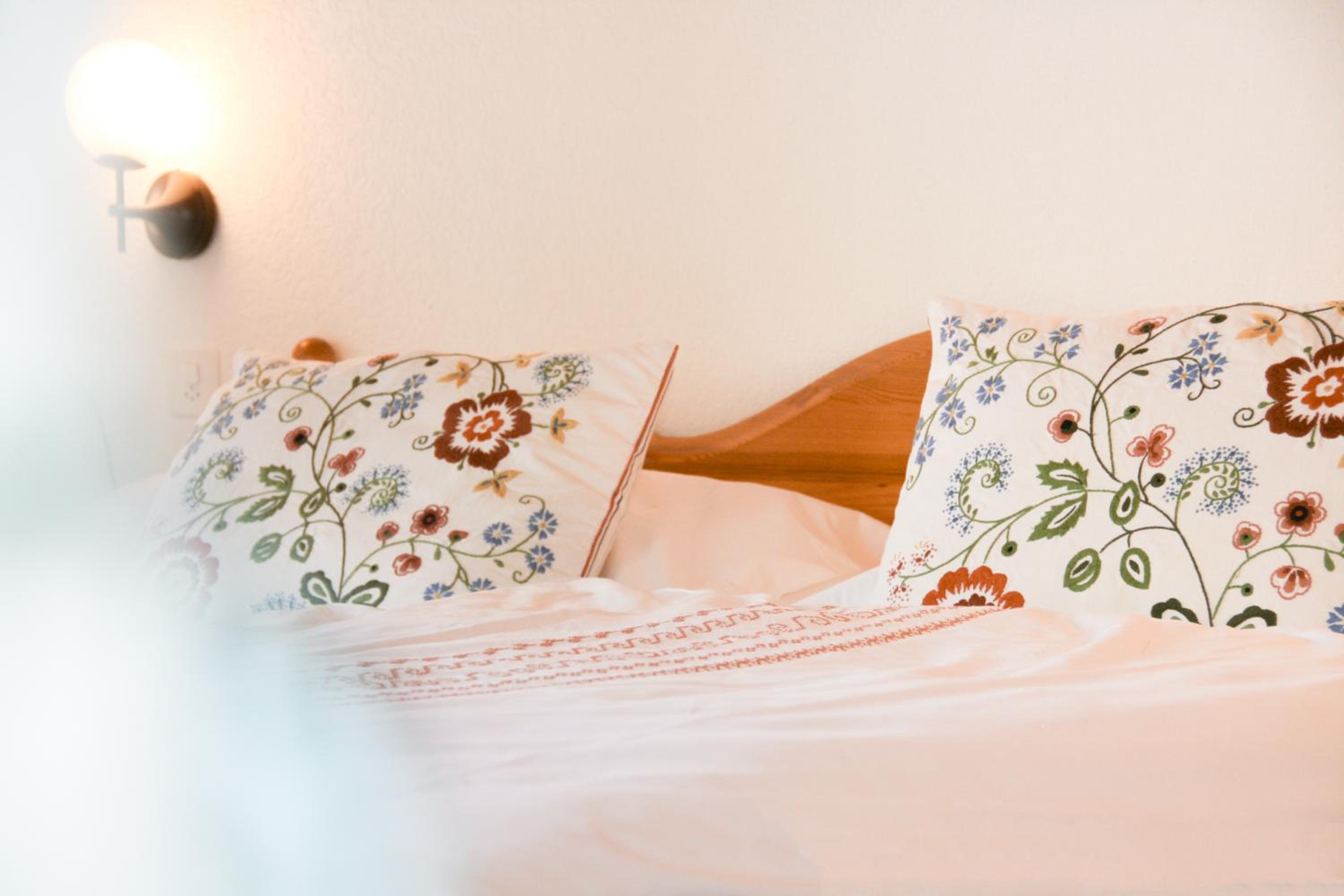Small Double Room - Photo 2