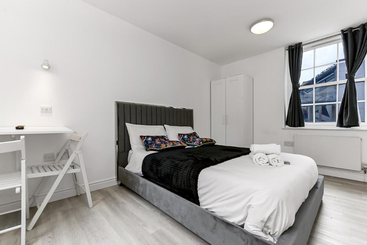 Apartment photo 2