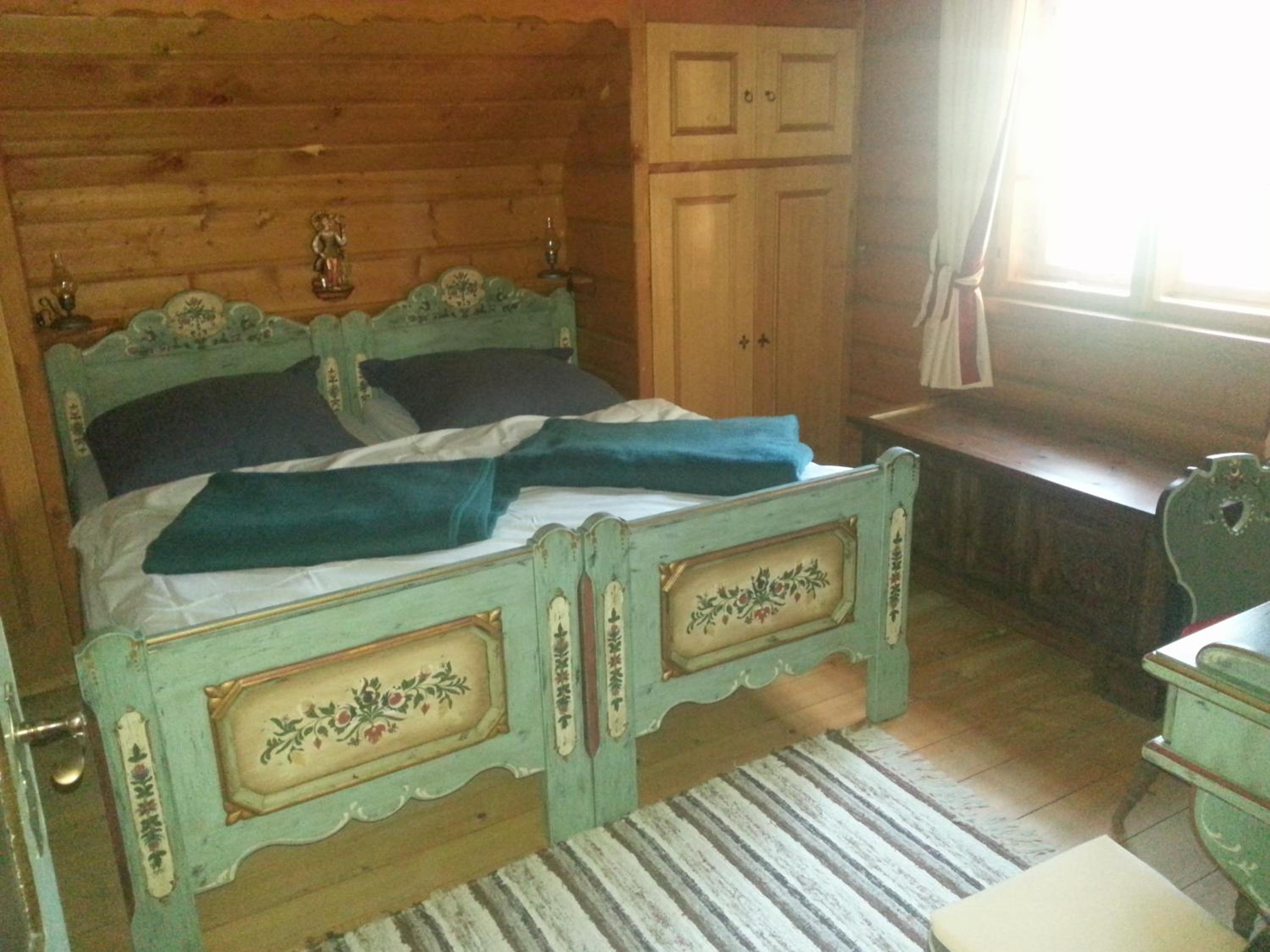 Three-Bedroom House photo 3