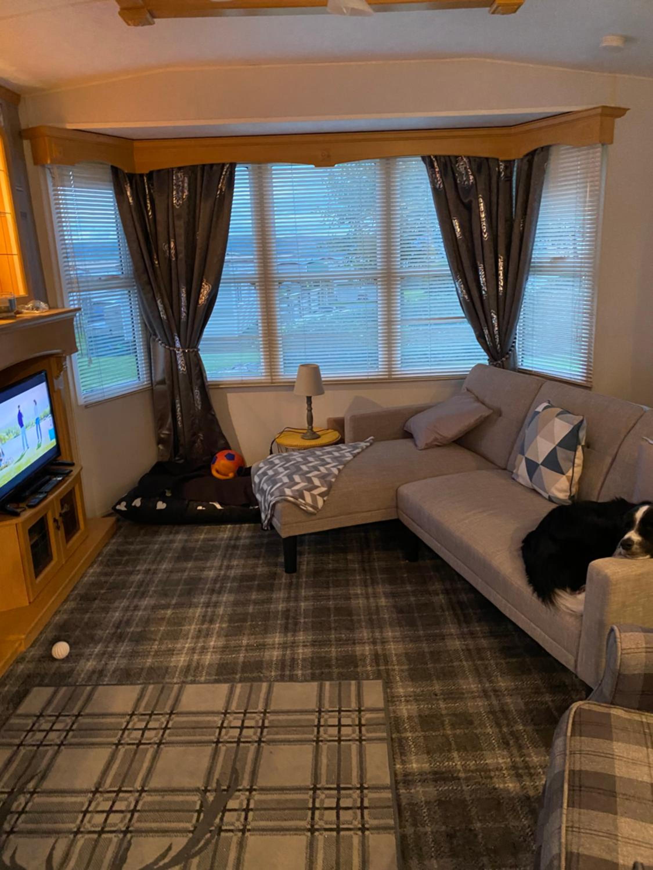 Mobile Home photo 1