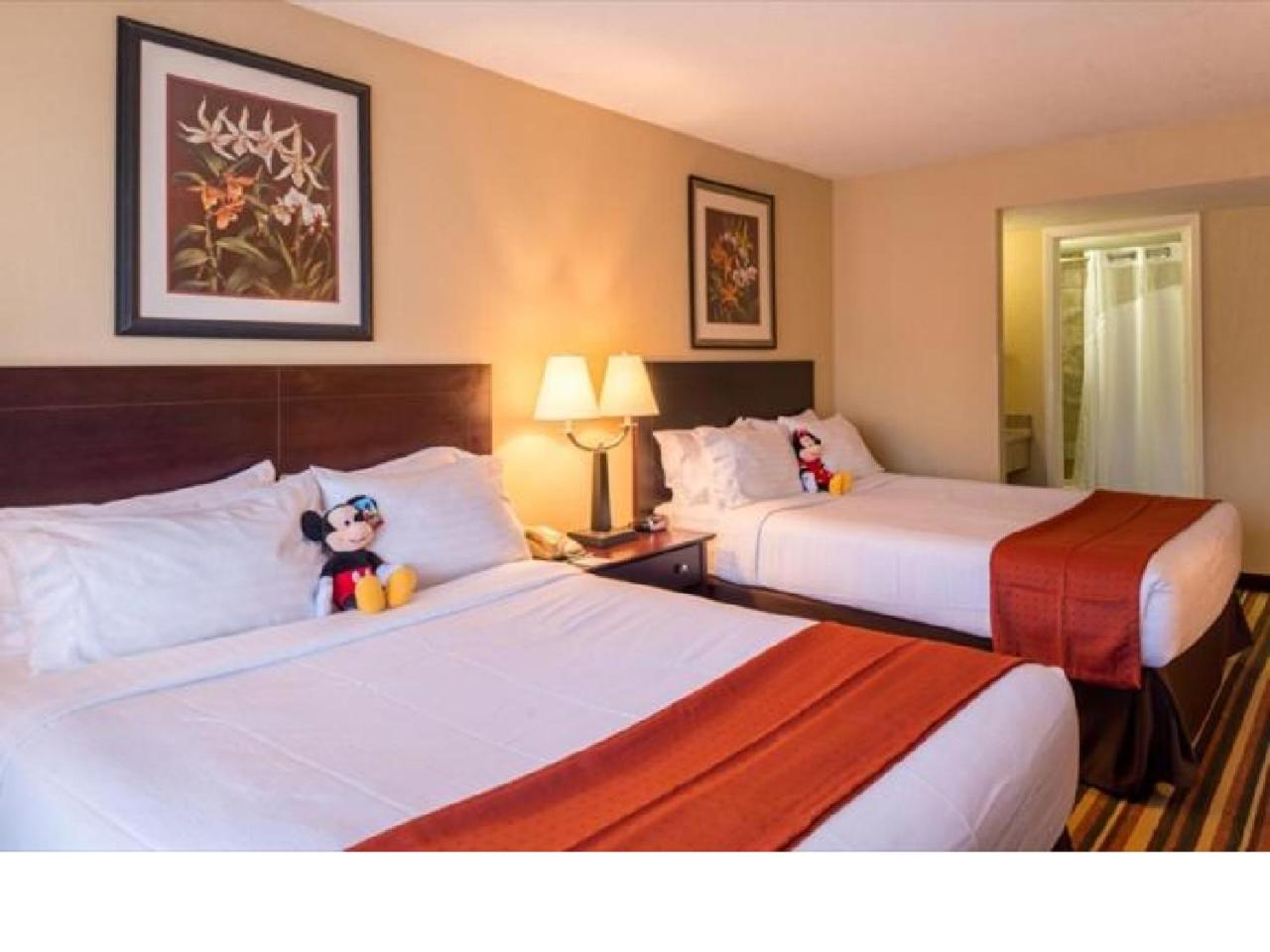 Standard Queen Room with Two Queen Beds