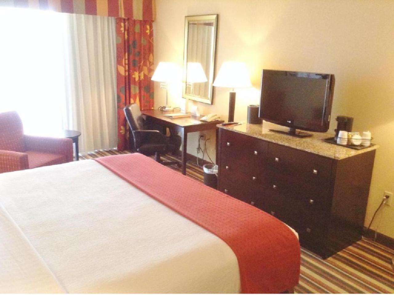 Standard King Room