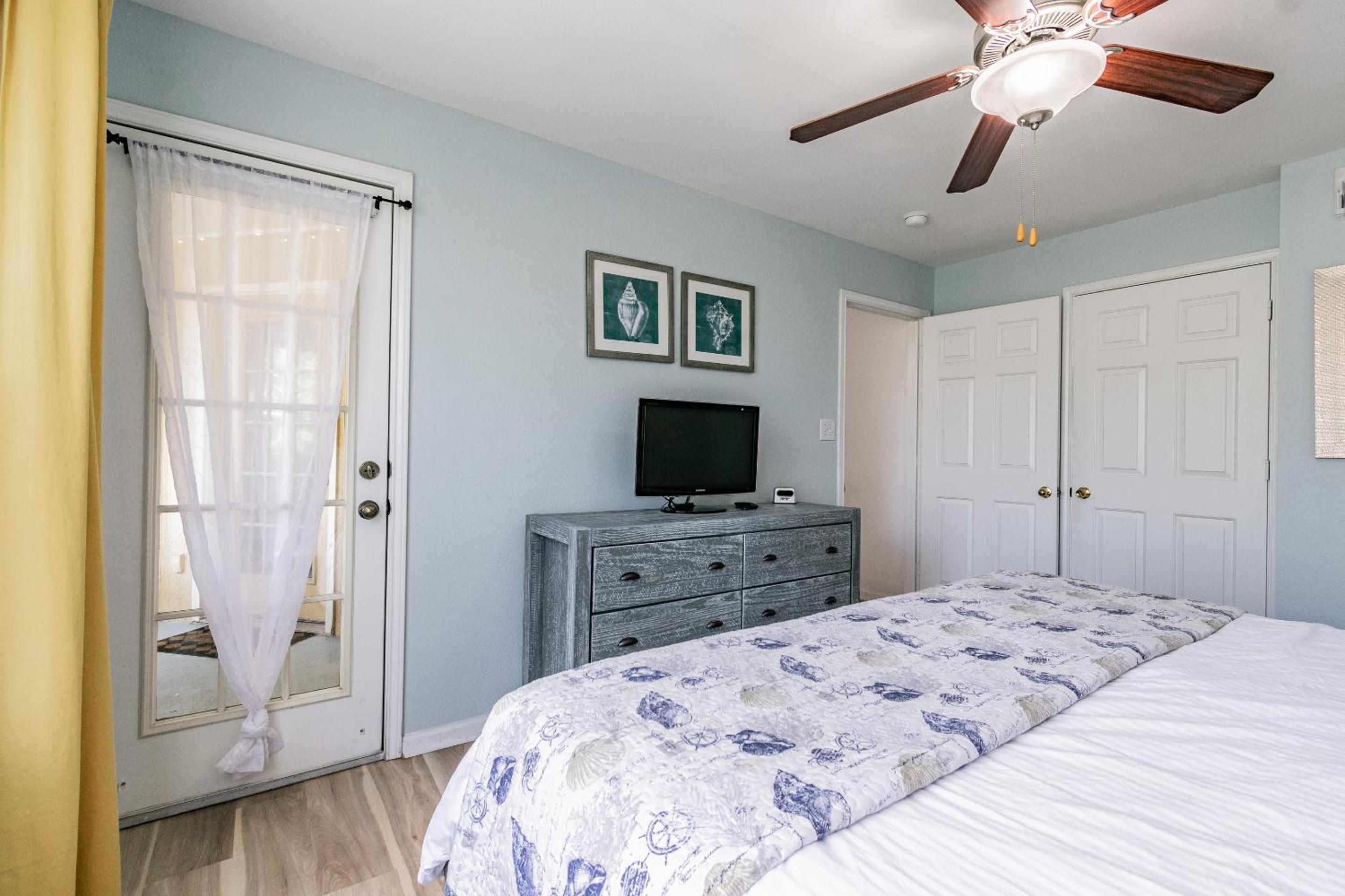 Apartment - Photo 16