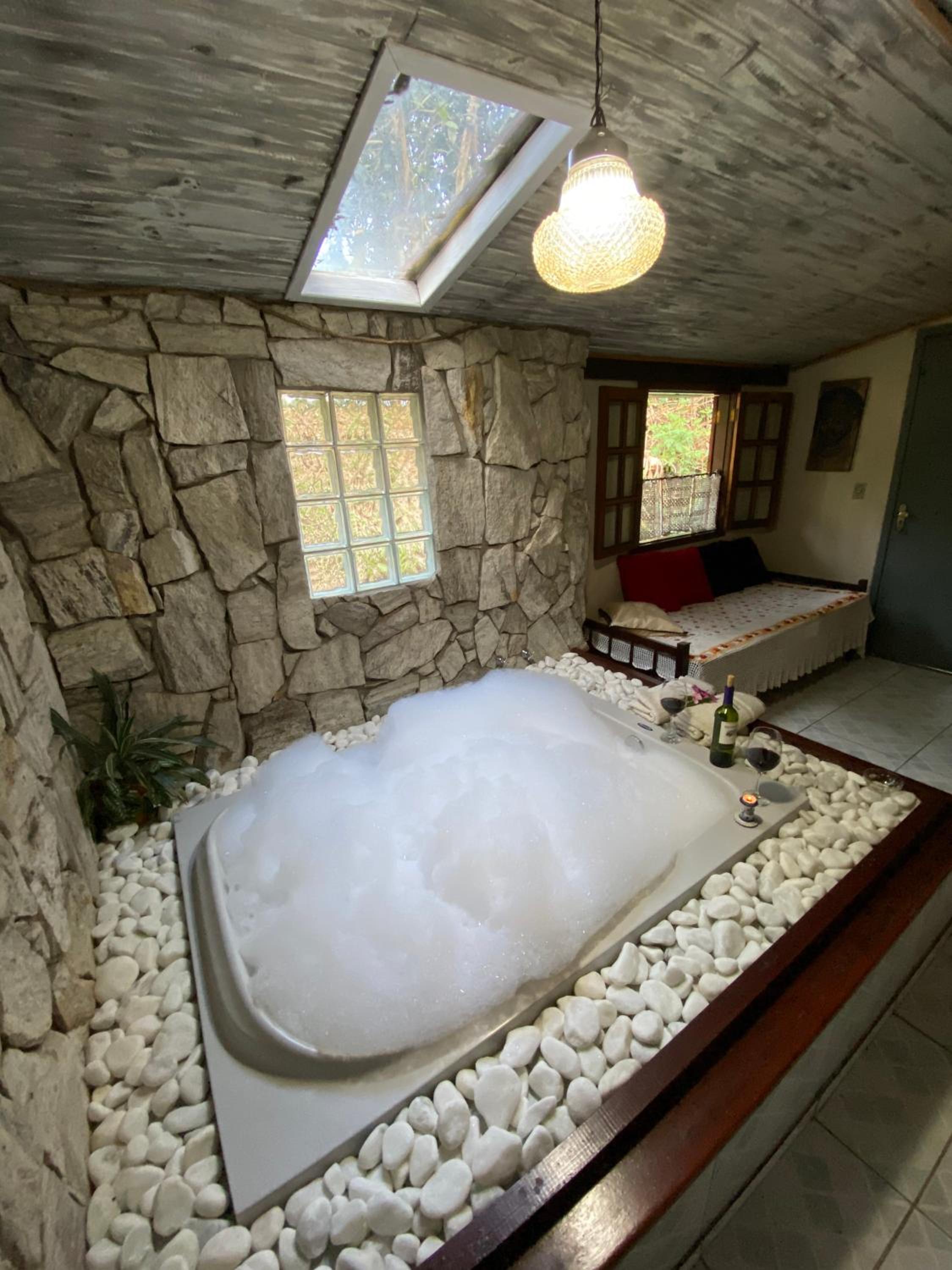 Chalet Duplex with Spa Bath photo 3