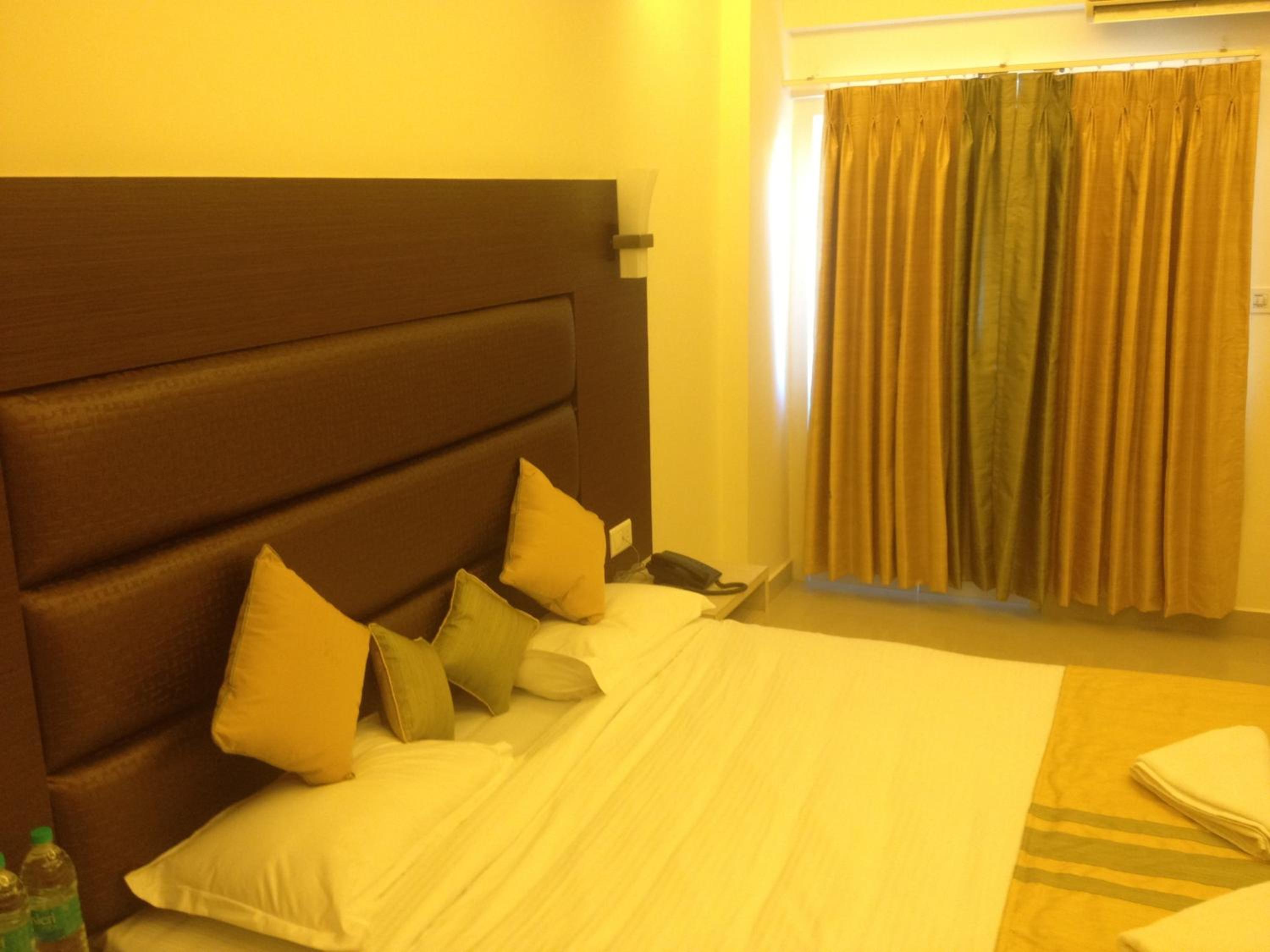 Deluxe Double Room photo 3