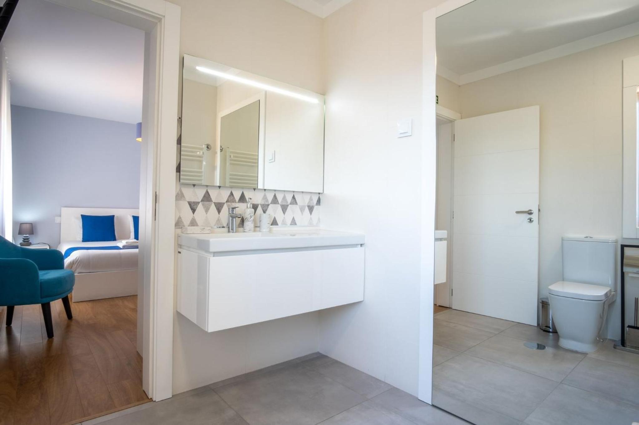Double Room with Mountain View - Photo 8