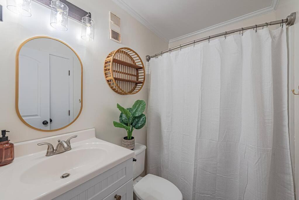 Two-Bedroom House photo 3