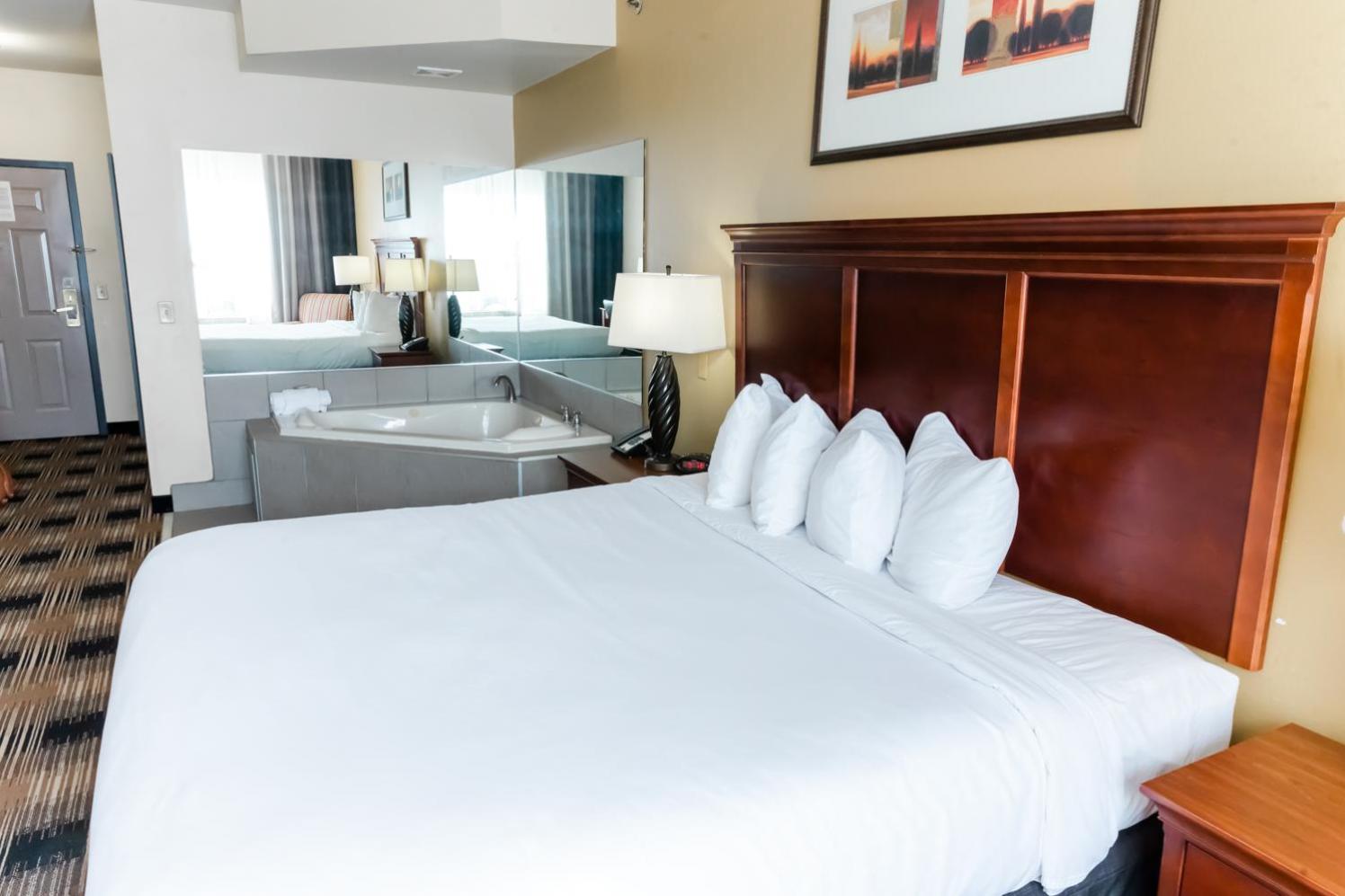 King Room with Spa Bath photo 1