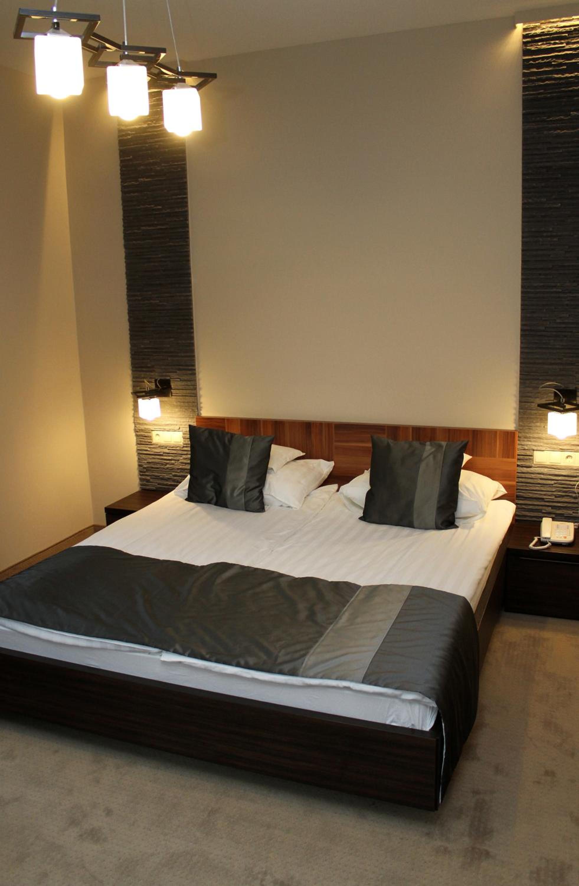 Double or Twin Room - Photo 1