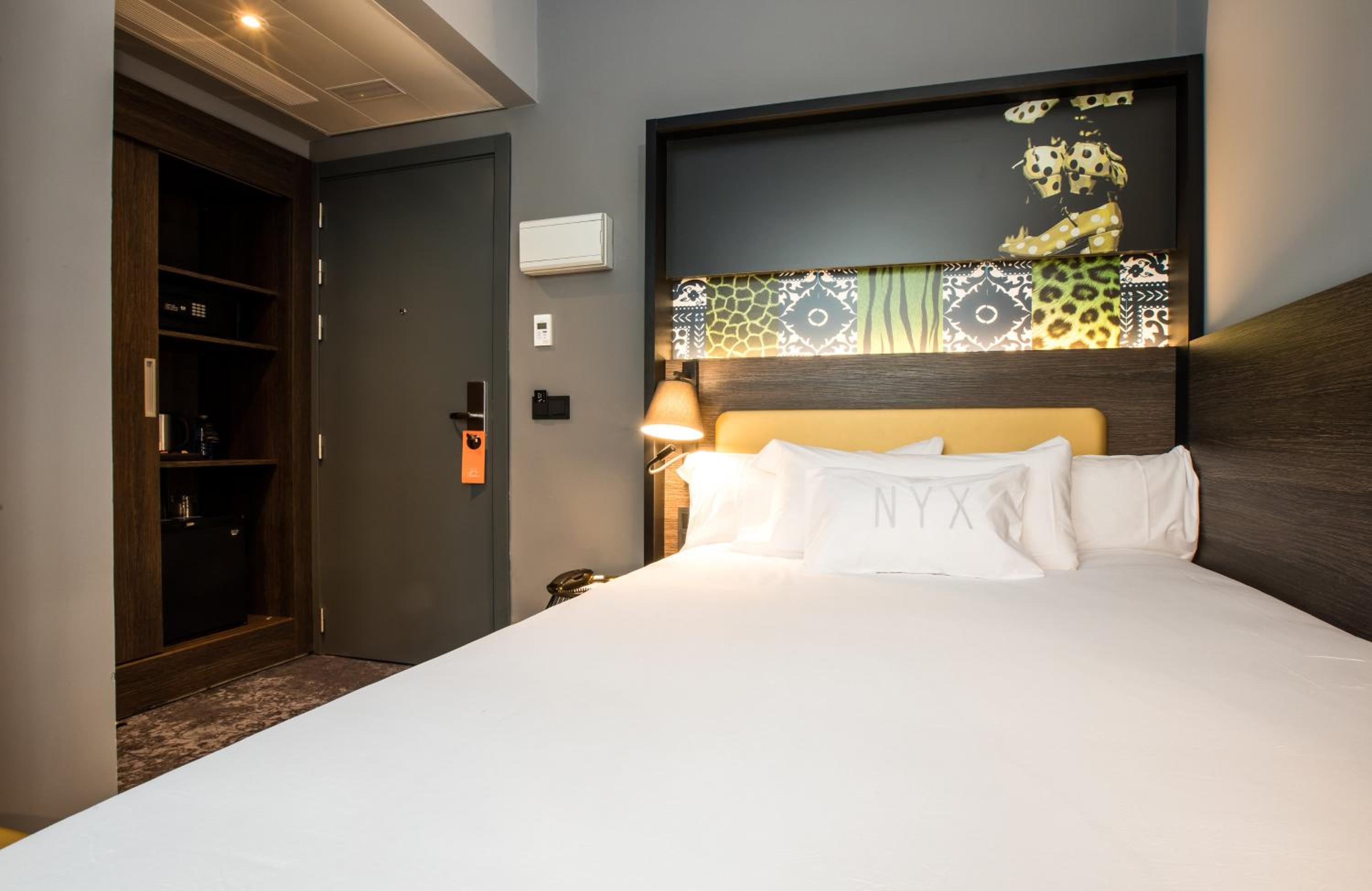 Economy Room Park & Sleep thumbnail 6