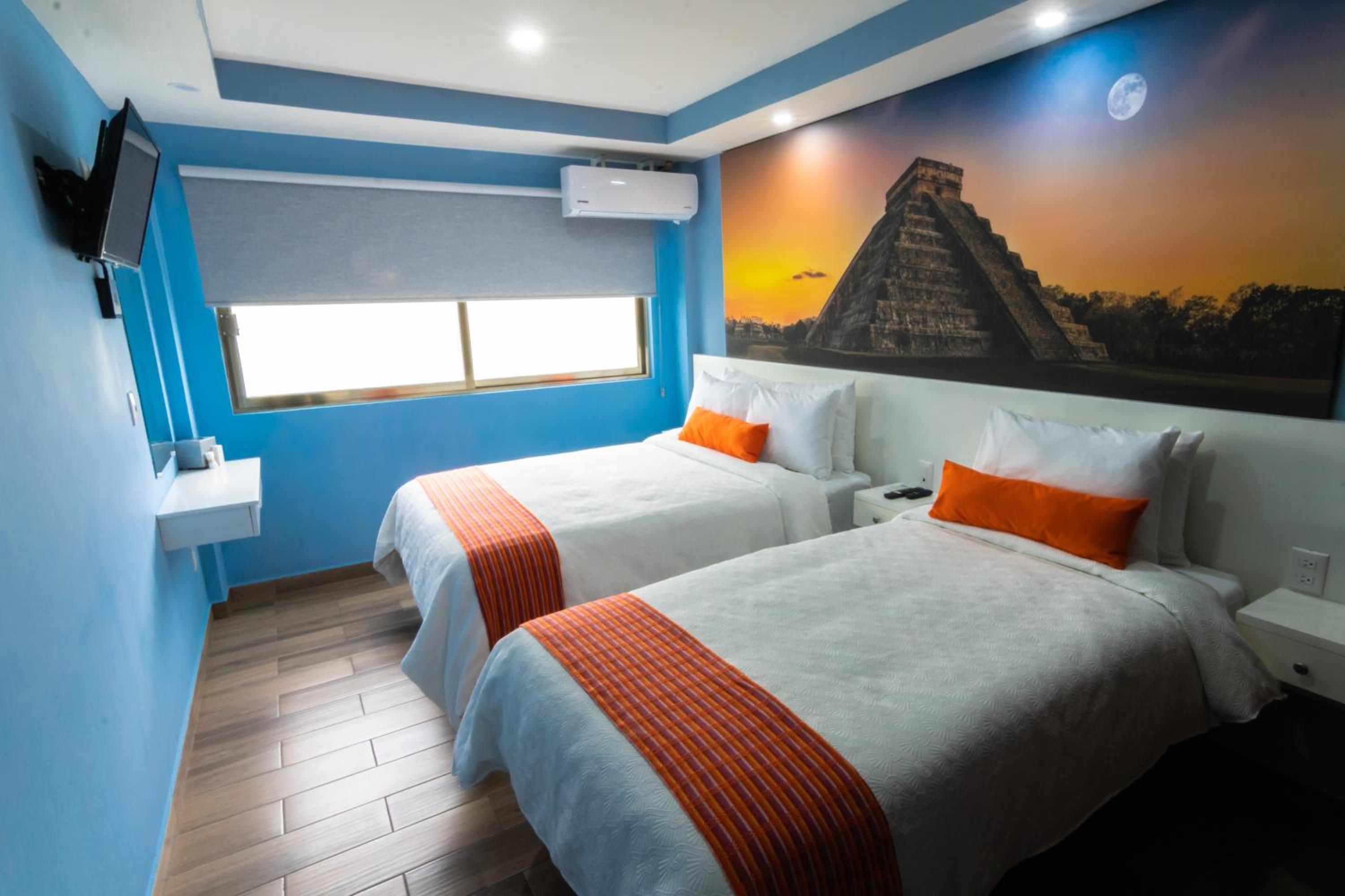 Twin Room - Photo 13