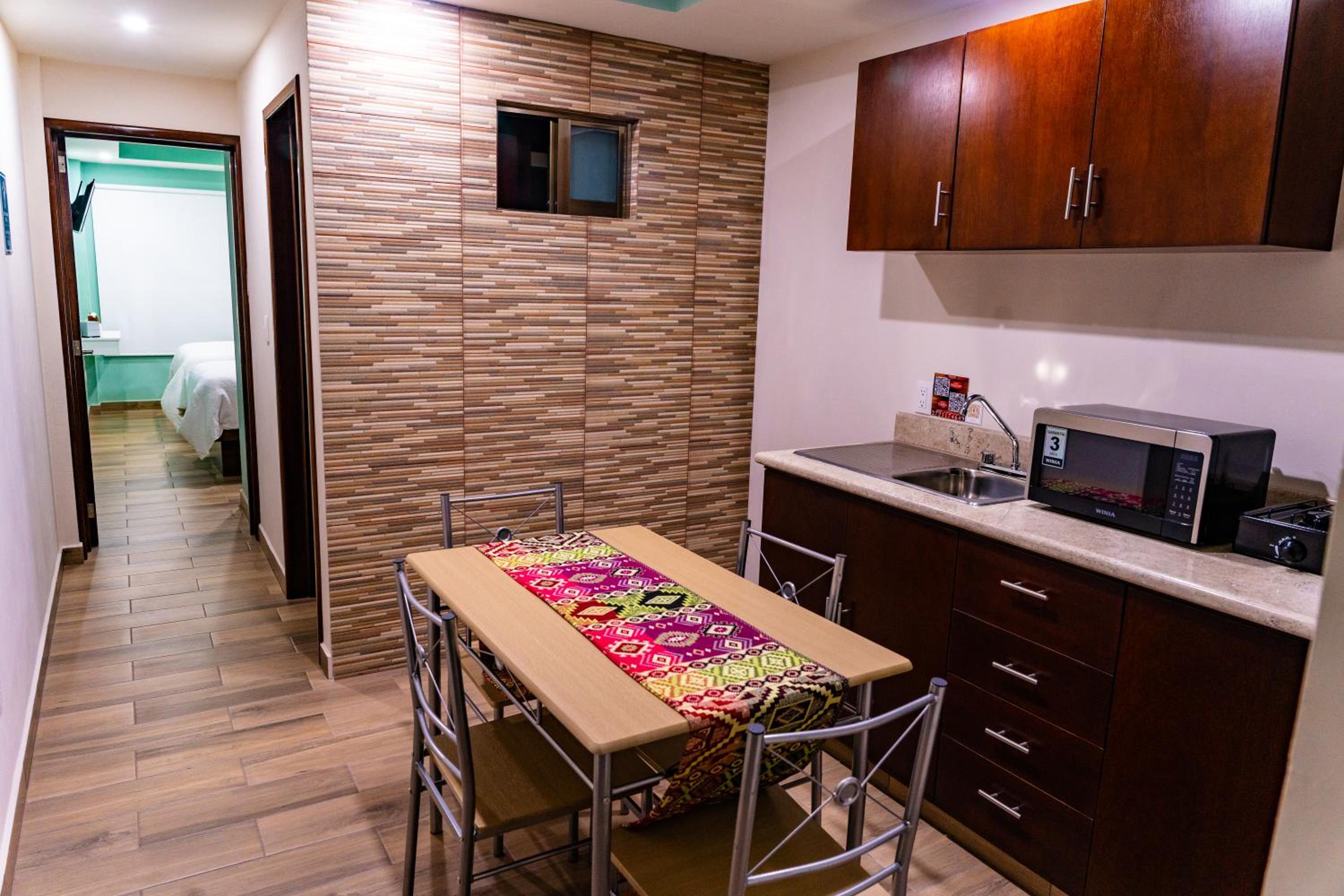 Twin Room - Photo 6