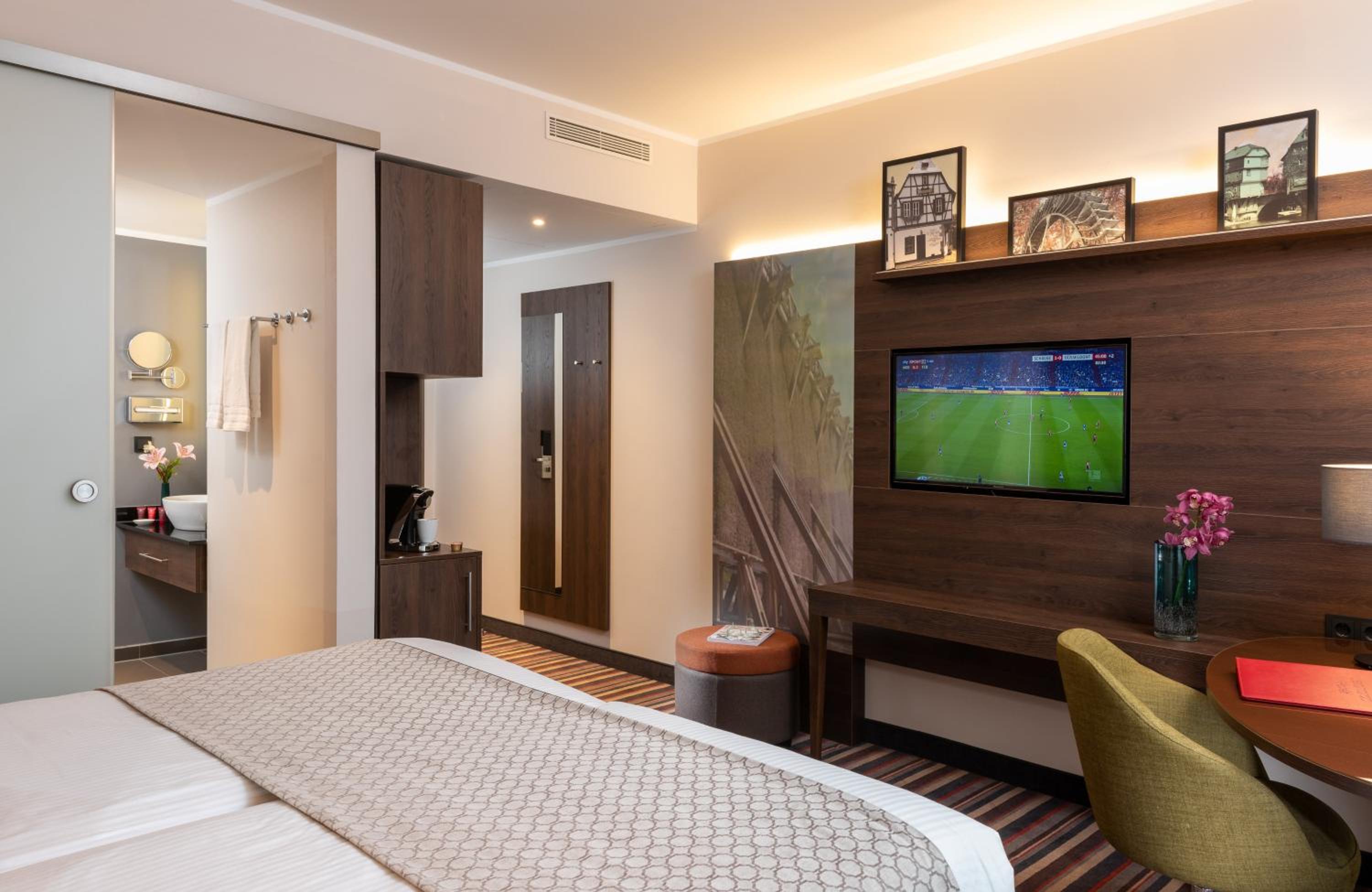 Superior Double or Twin Room photo 3