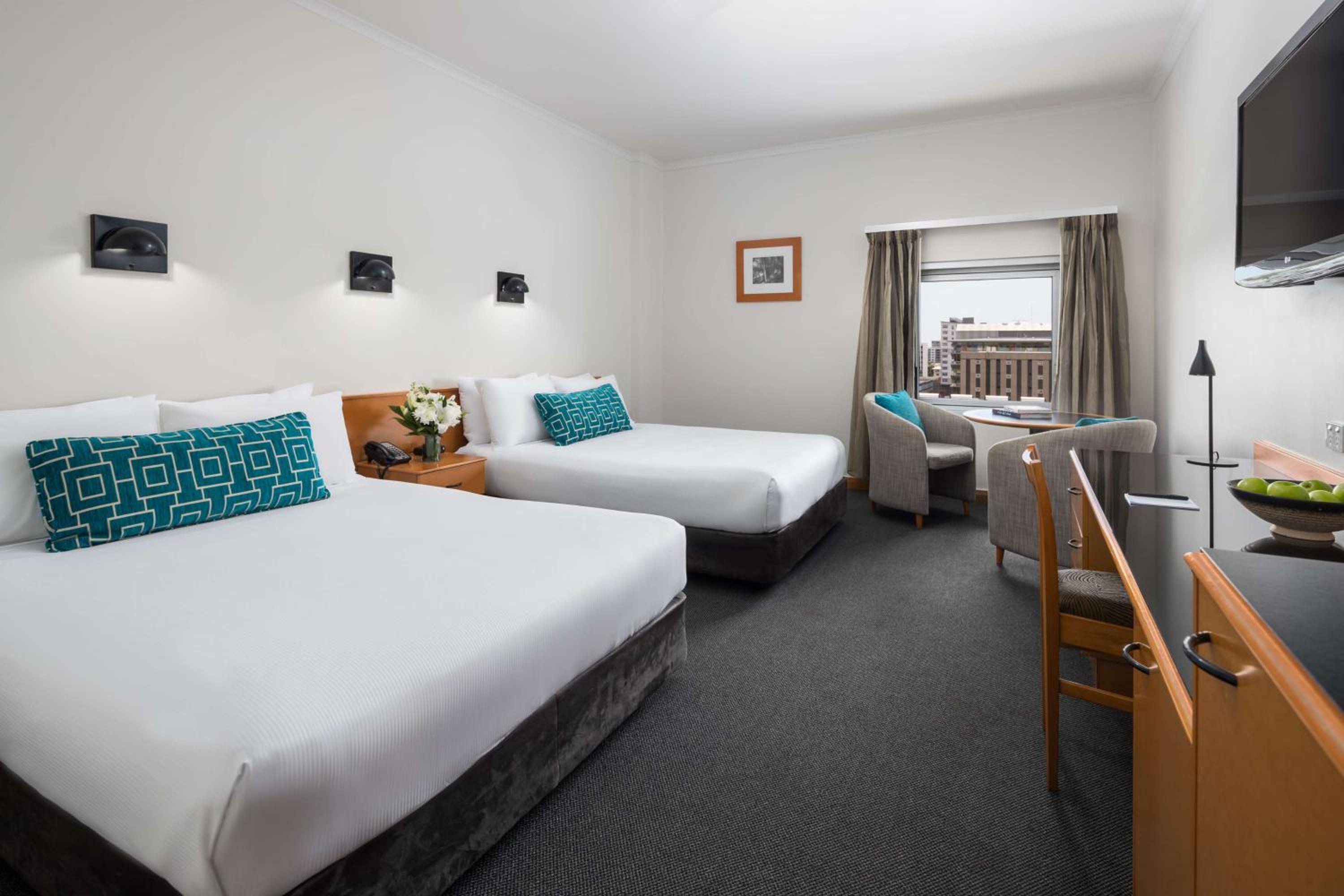 Twin Queen Room - Photo 2