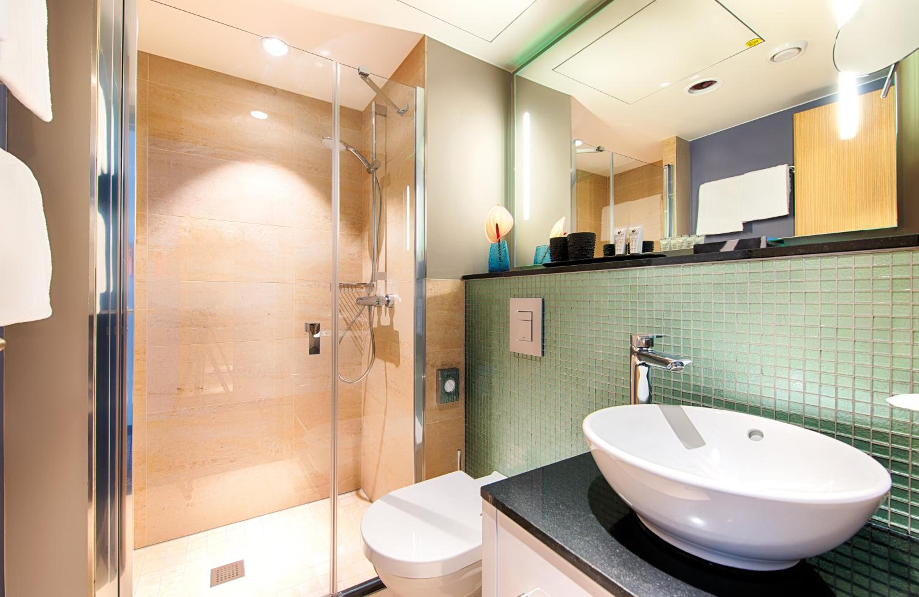 Double or Twin Room - Photo 3