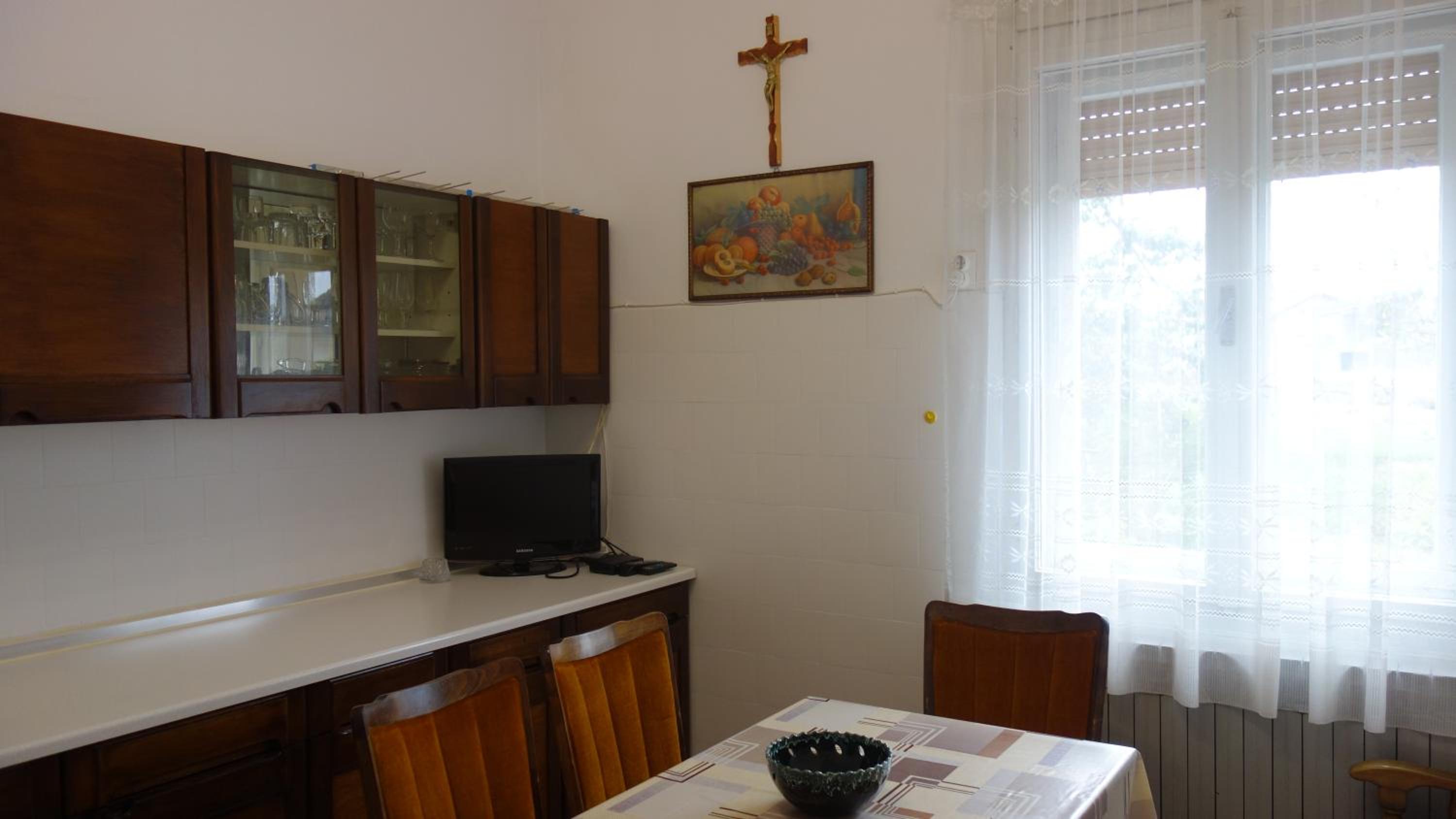 One-Bedroom Apartment - Photo 59