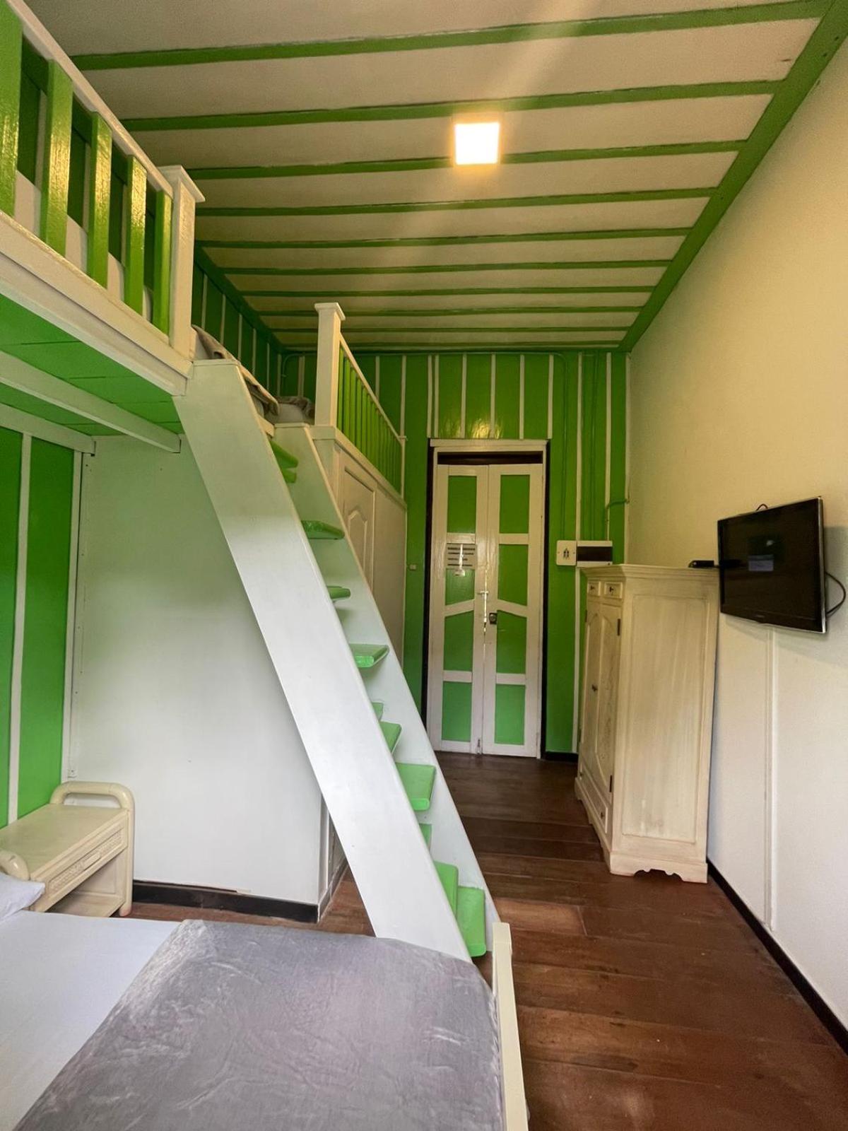 Basic Triple Room photo 1