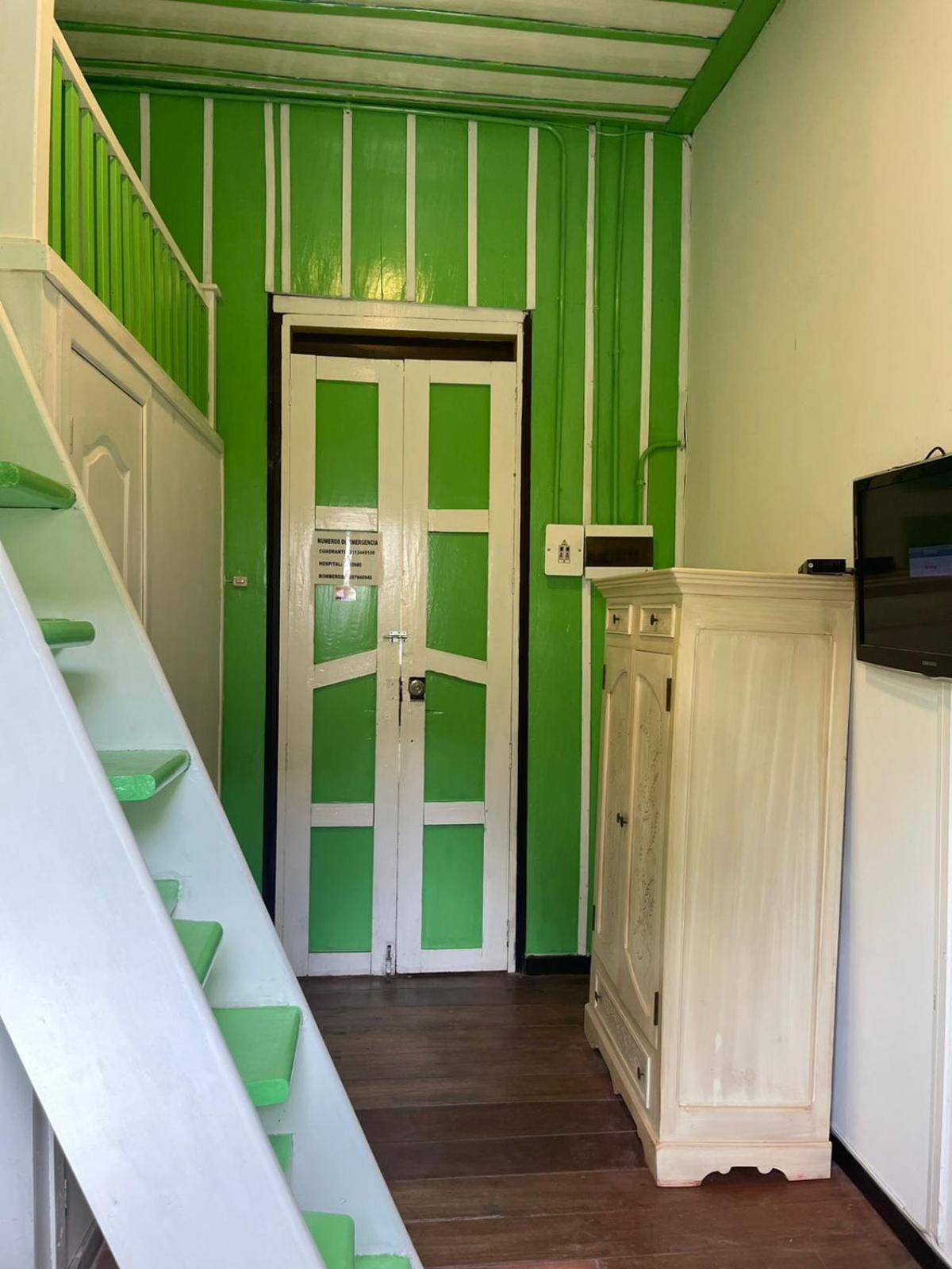 Basic Triple Room photo 2