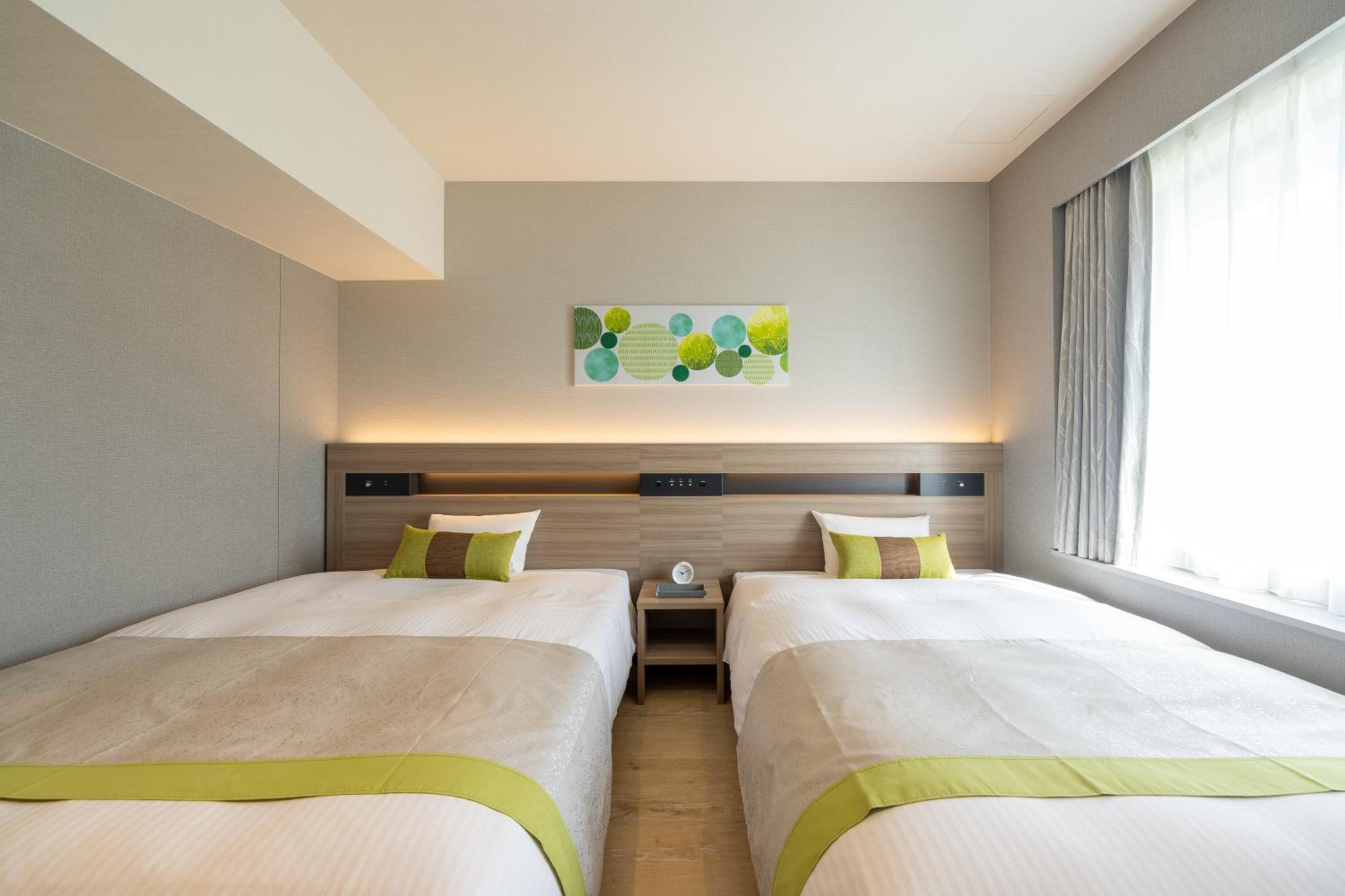NIJI KAN Casual Twin Room with Shower 4-7F (21㎡) - Buffet Breakfast and Dinner Included (Ceada Palace) (NIJI KAN is an Accommodations Only Building) Restaurant and Onsen are in a Different Building.
