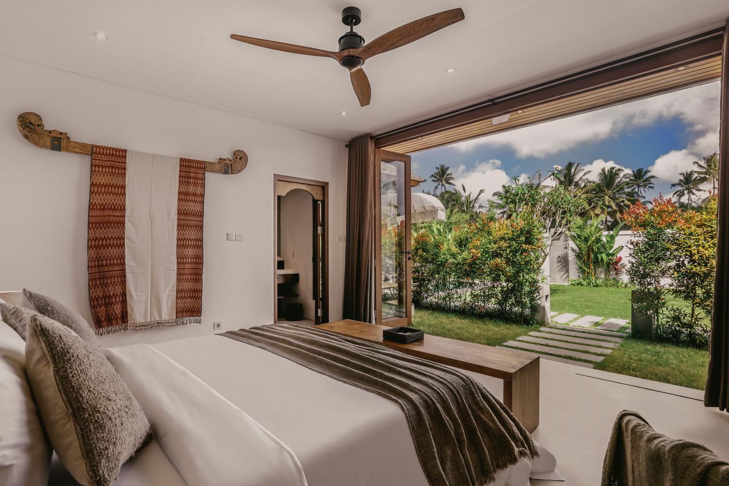 Three-Bedroom Villa - Photo 14