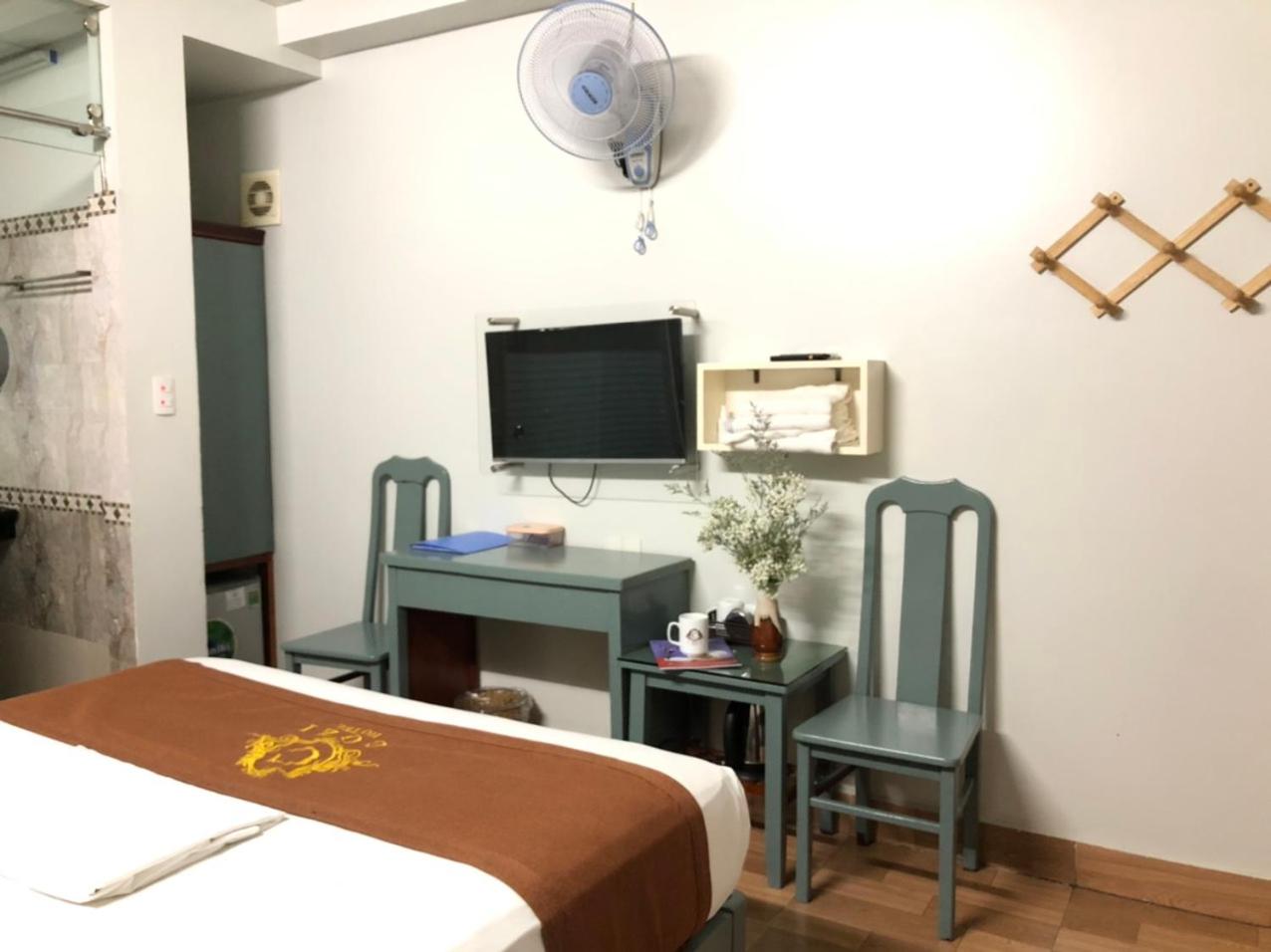 Deluxe Room - Photo 8