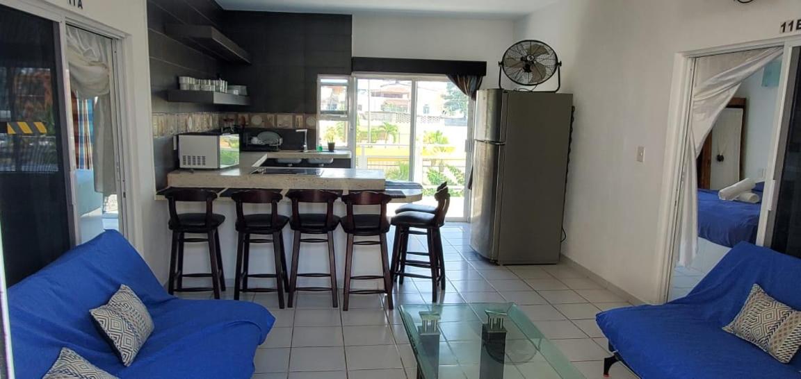 Apartment with Balcony - Photo 7