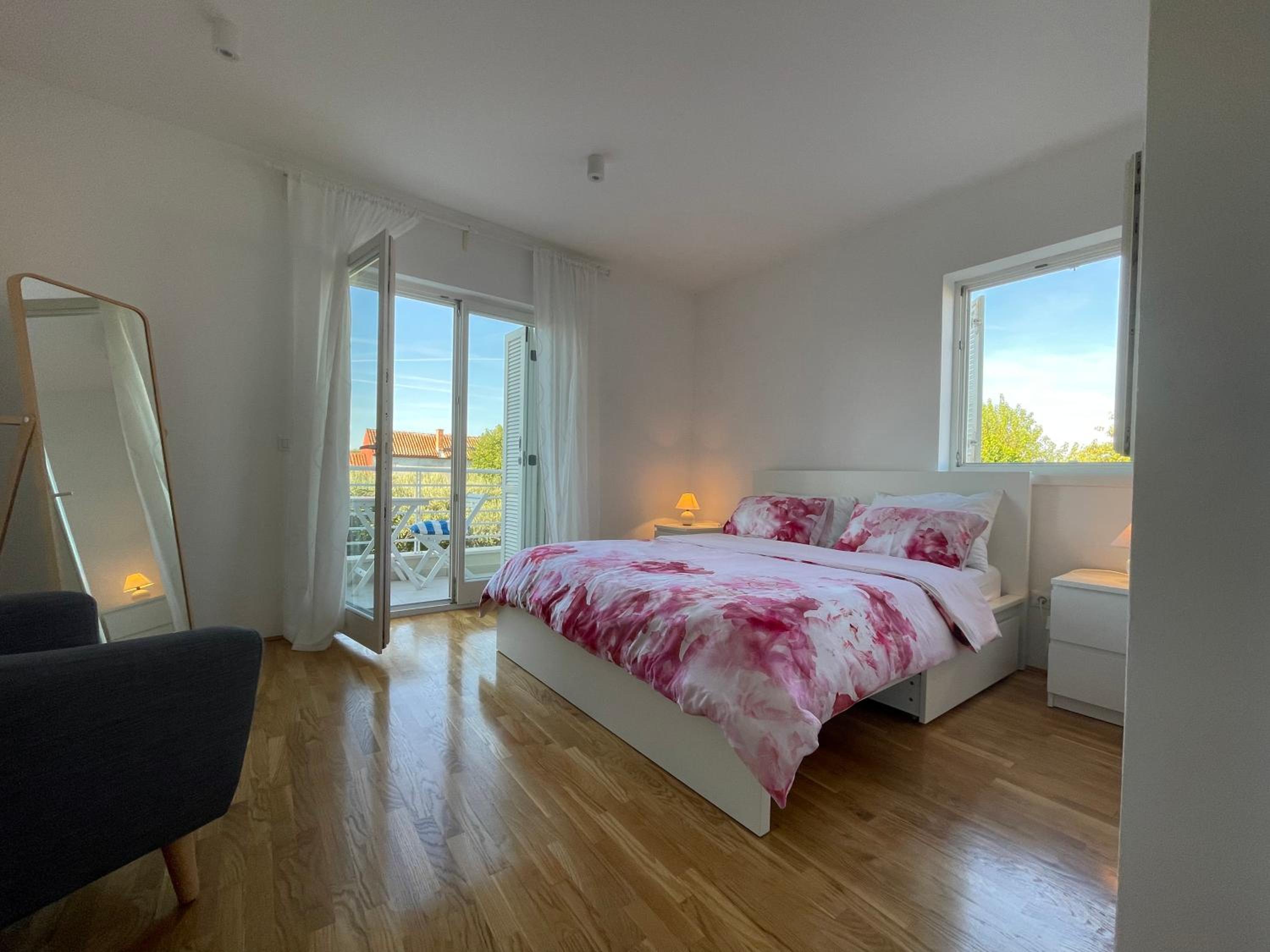 Studio Apartment photo 3