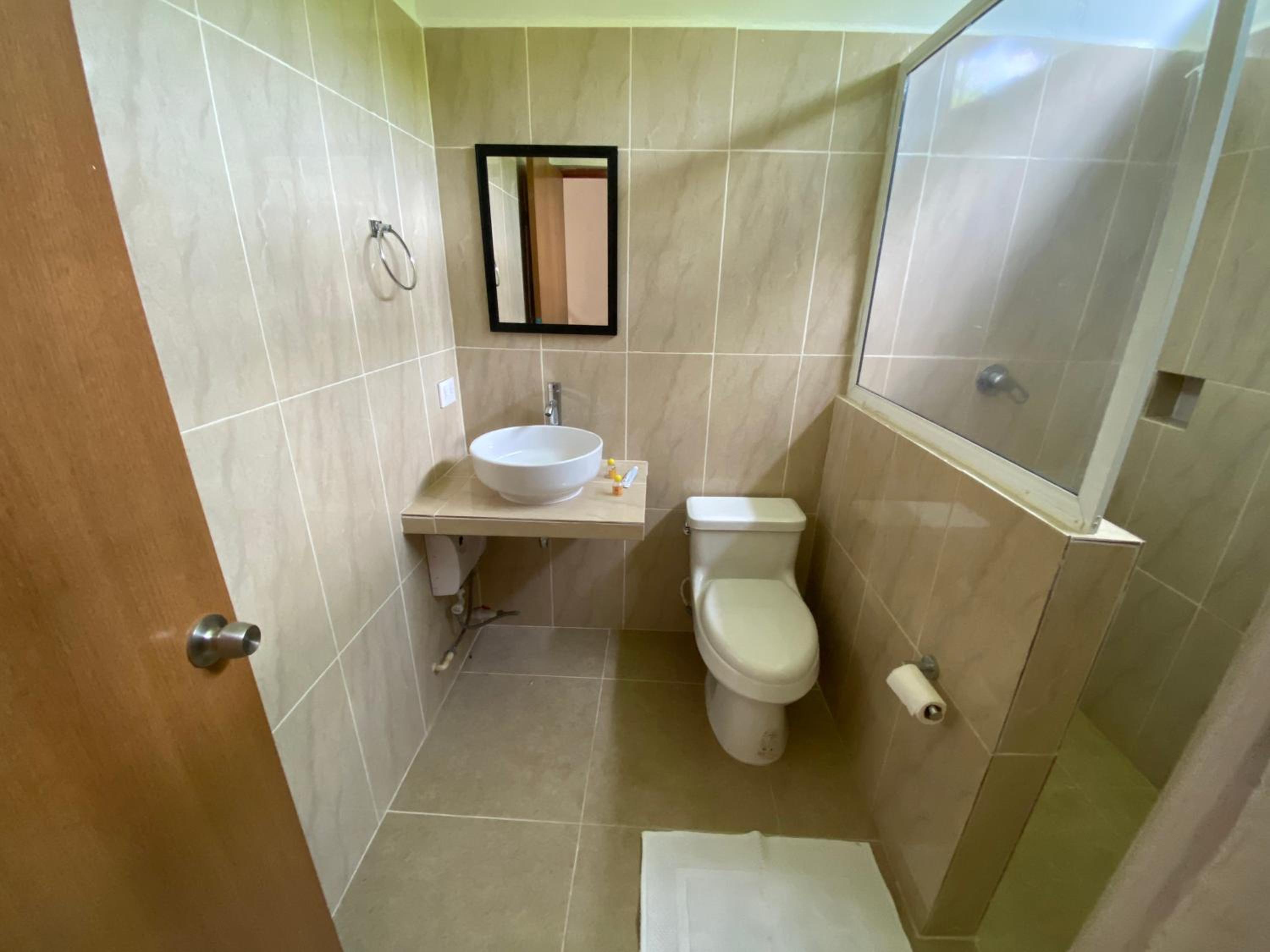 Standard Double Room - Photo 8
