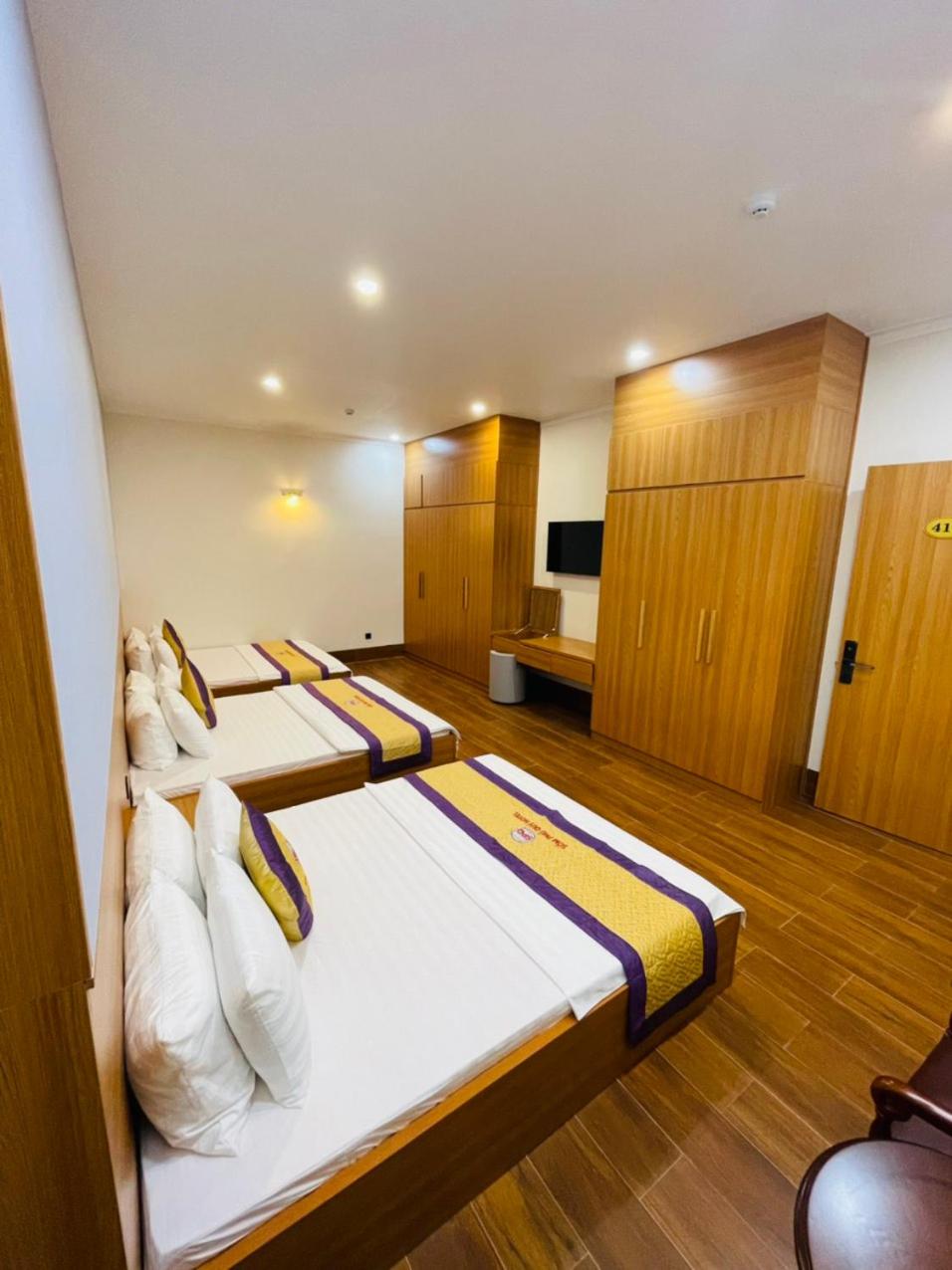 Mixed Dormitory Room photo 1