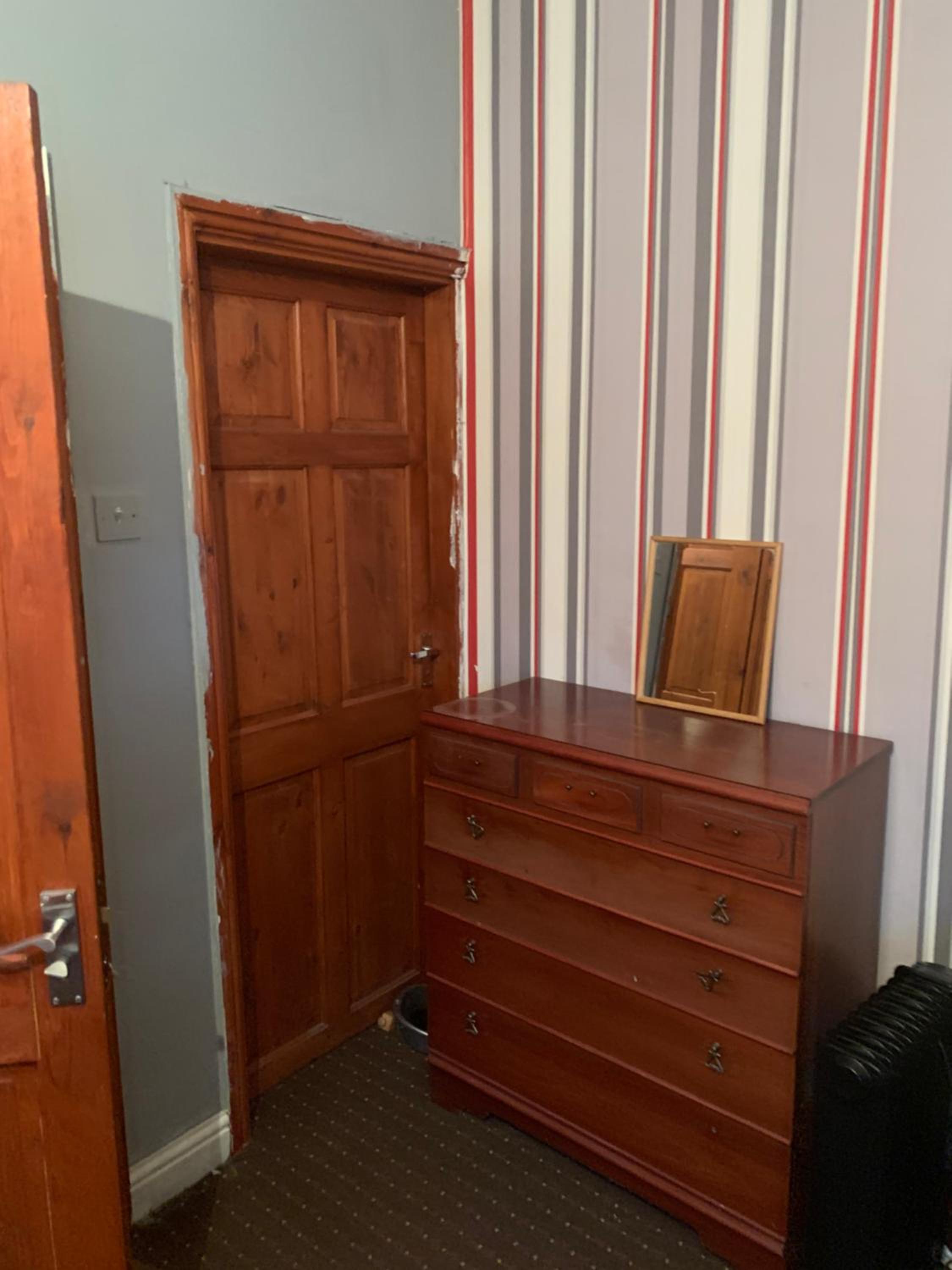 Large Double Room photo 3