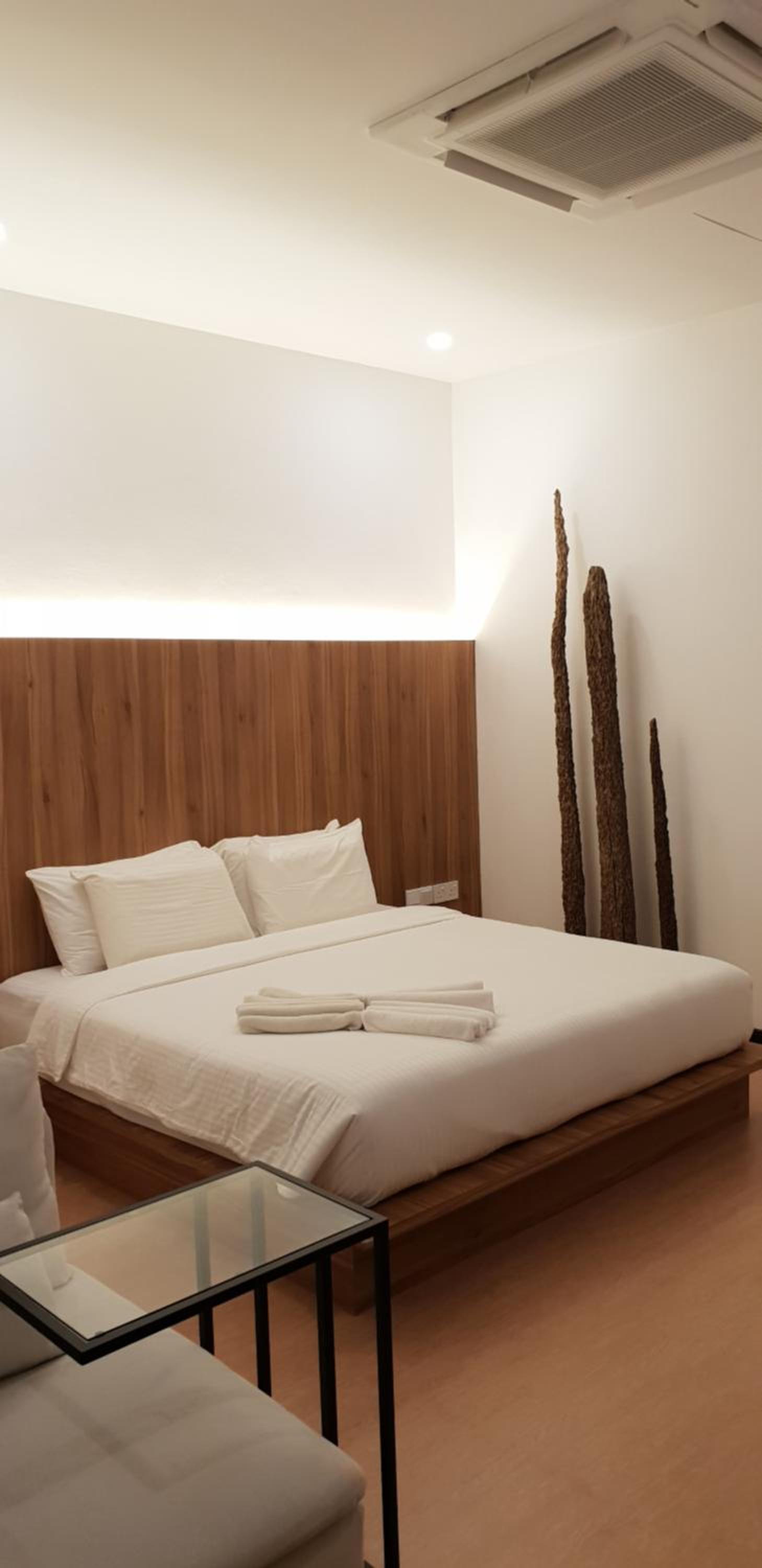 Standard King Room (No Window) - Photo 4