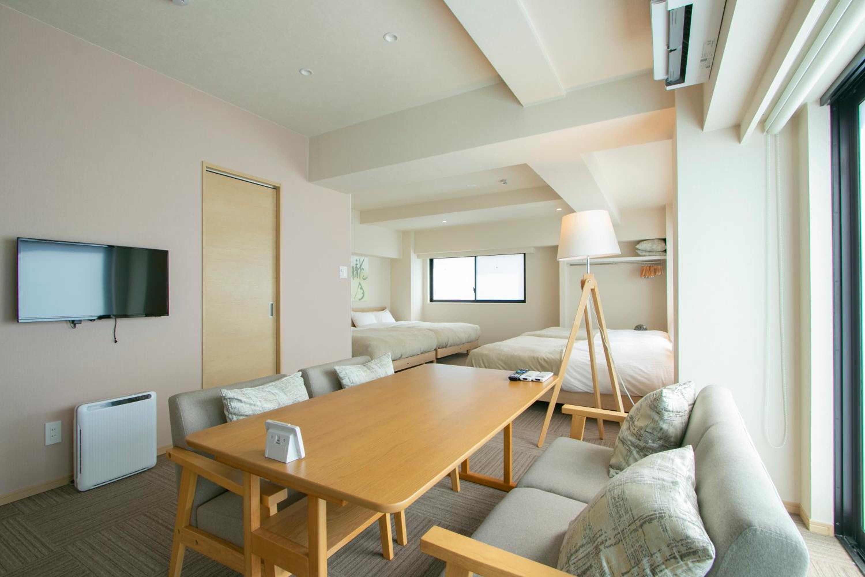 Deluxe Family Room photo 2
