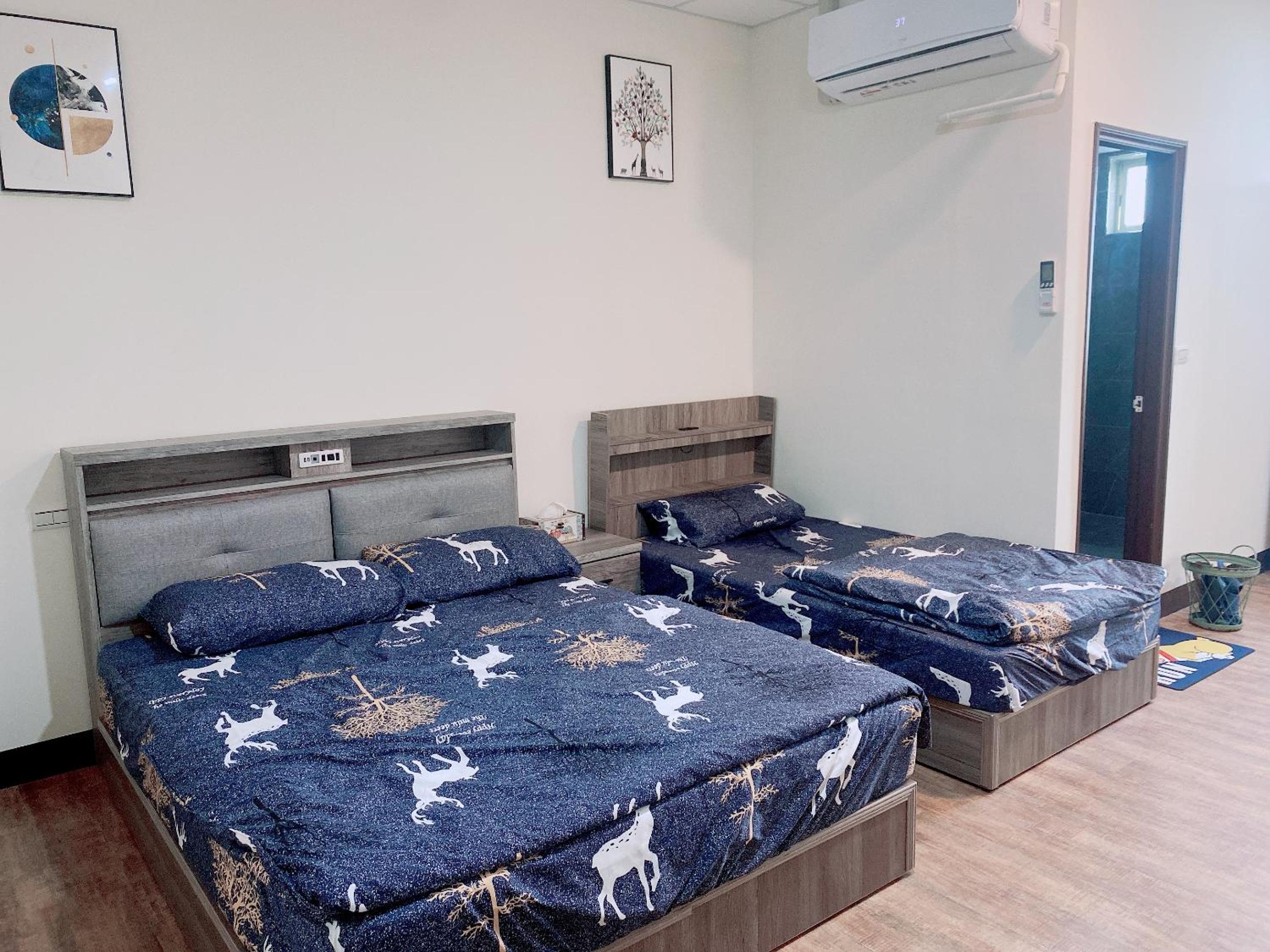 Triple Room with Private Bathroom photo 1