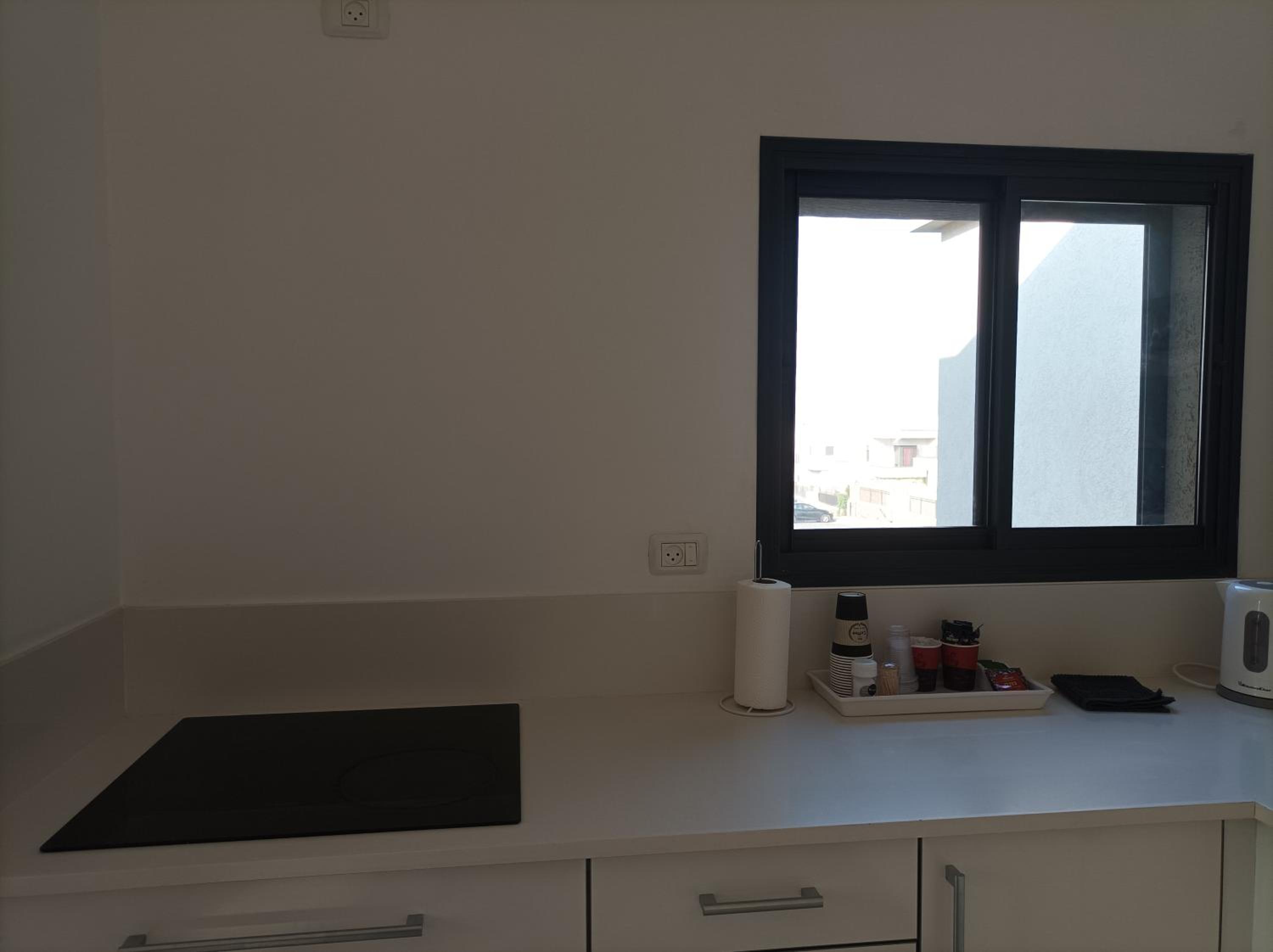 One-Bedroom Apartment - Photo 3