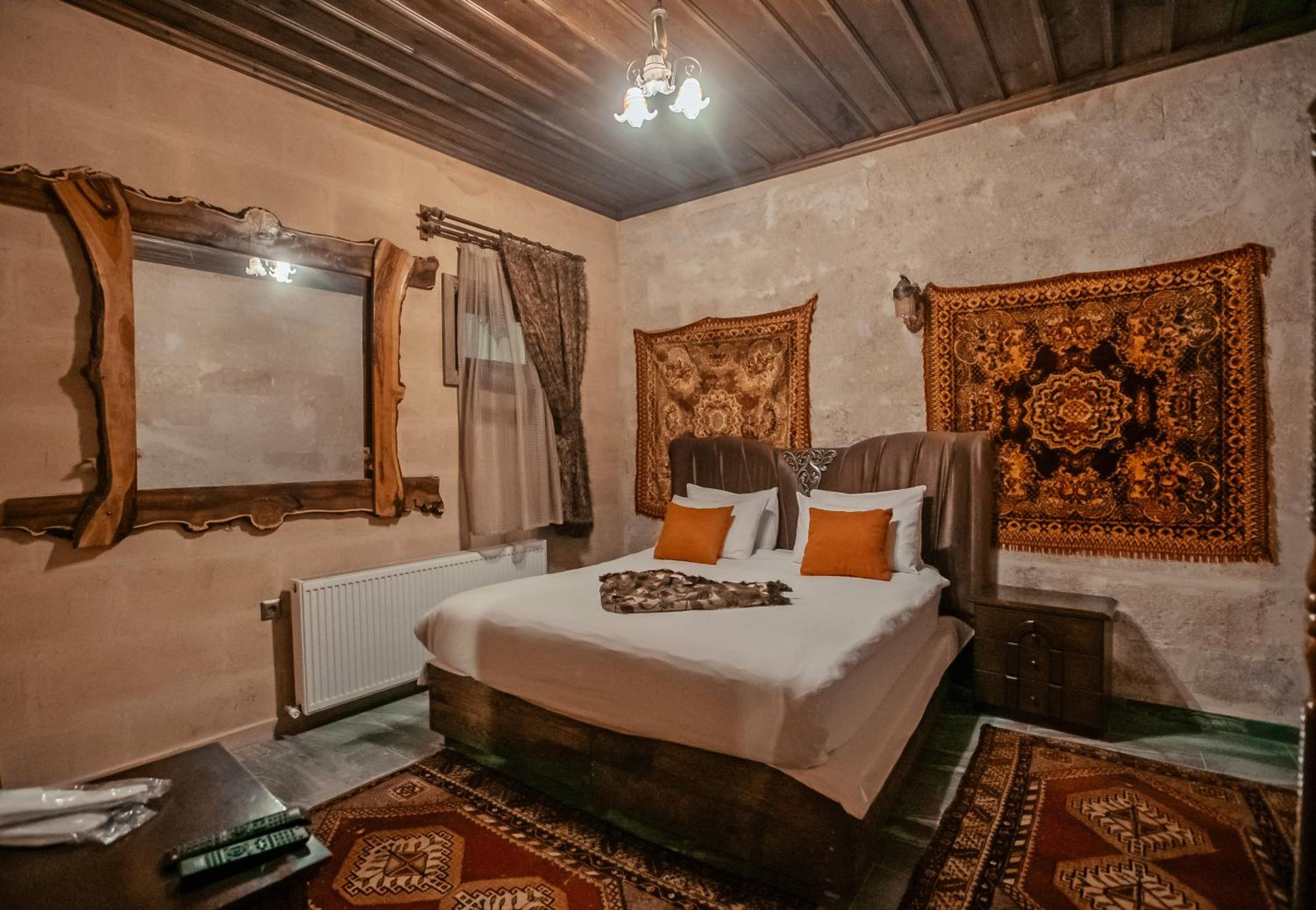 Twin Room with Bathroom photo 1