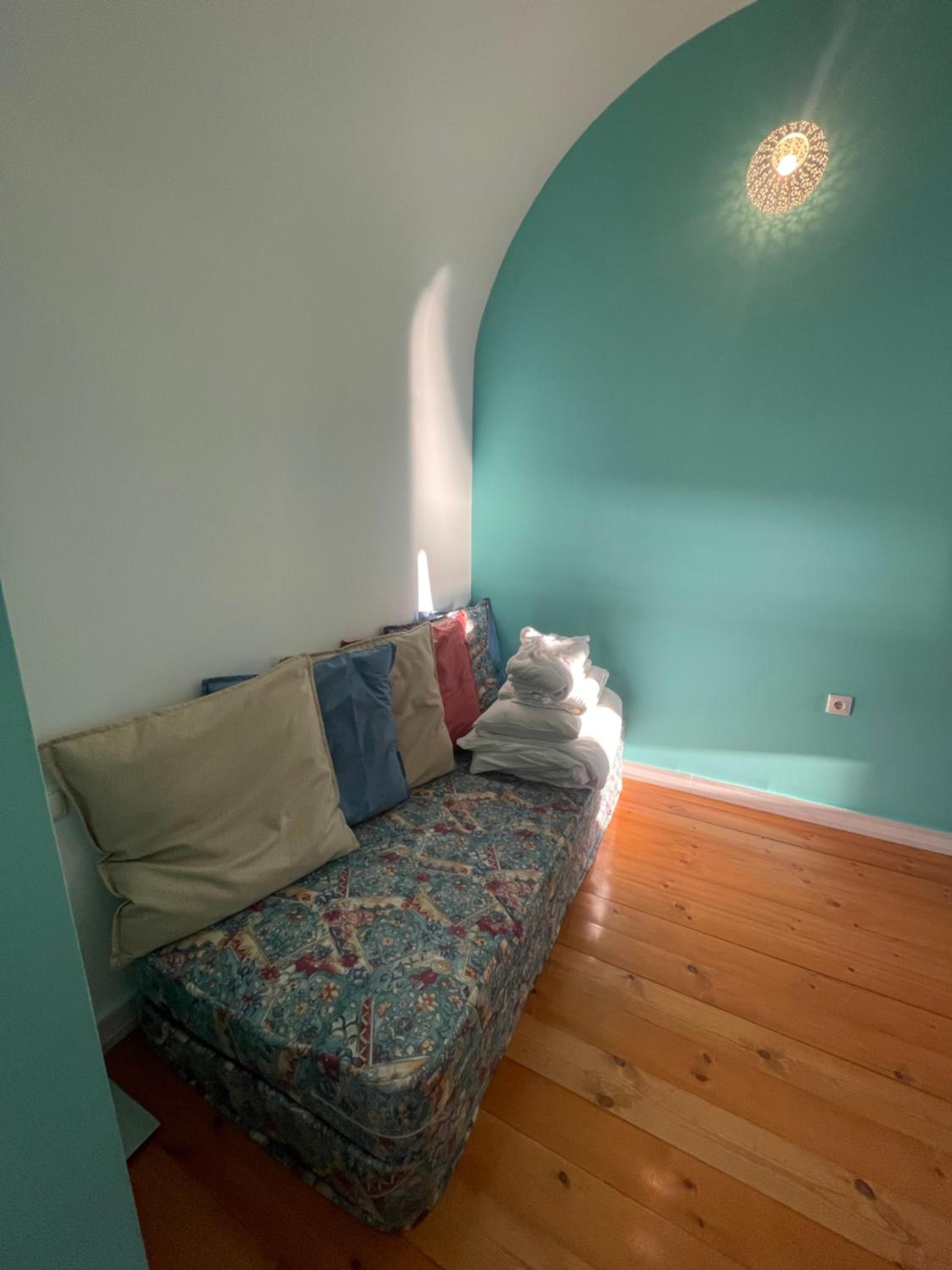 Apartment with Sea View - Photo 10