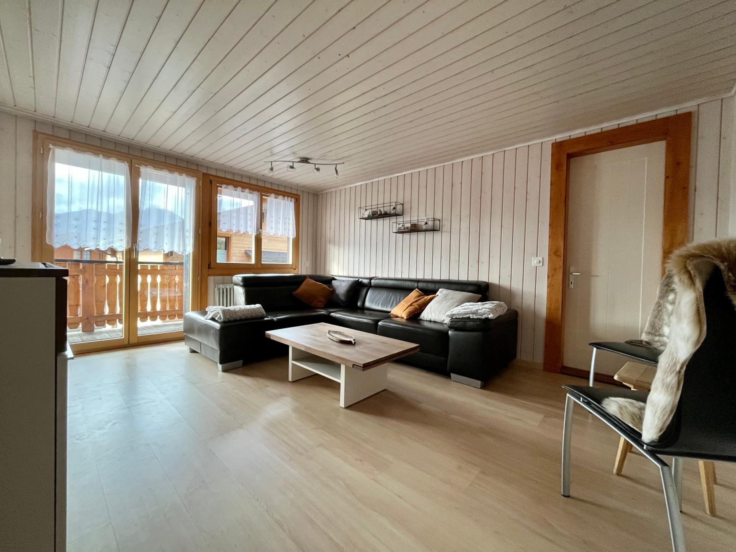 Three-Bedroom Apartment photo 1
