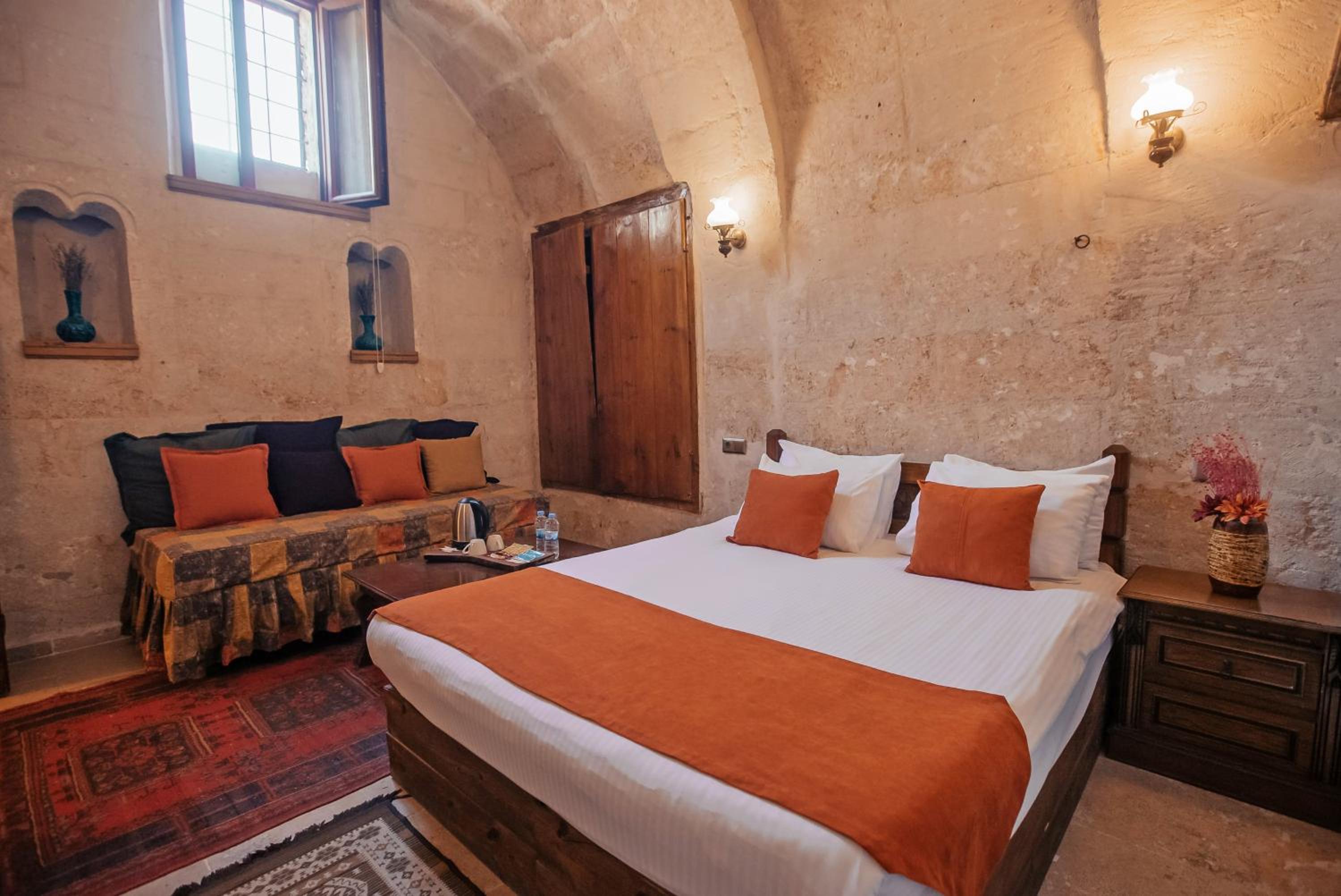 Deluxe Suite - Photo 1