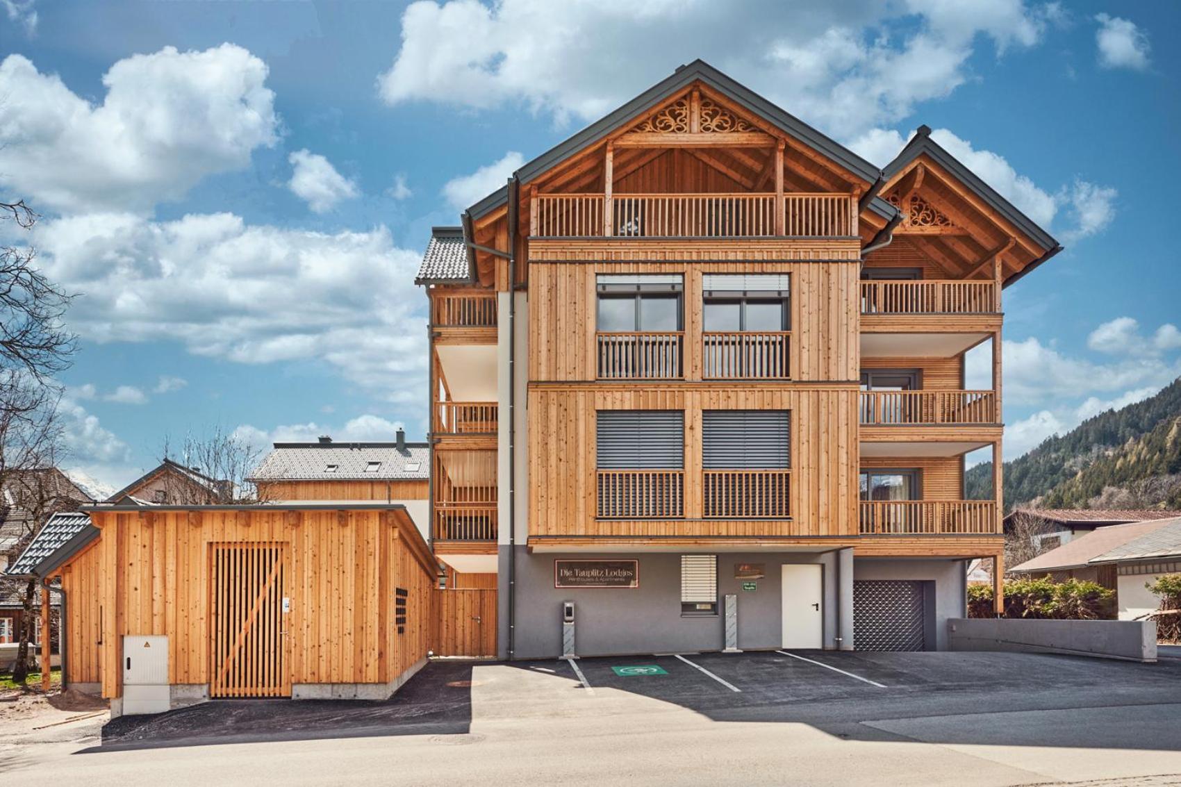 Apartment with Mountain View photo 2